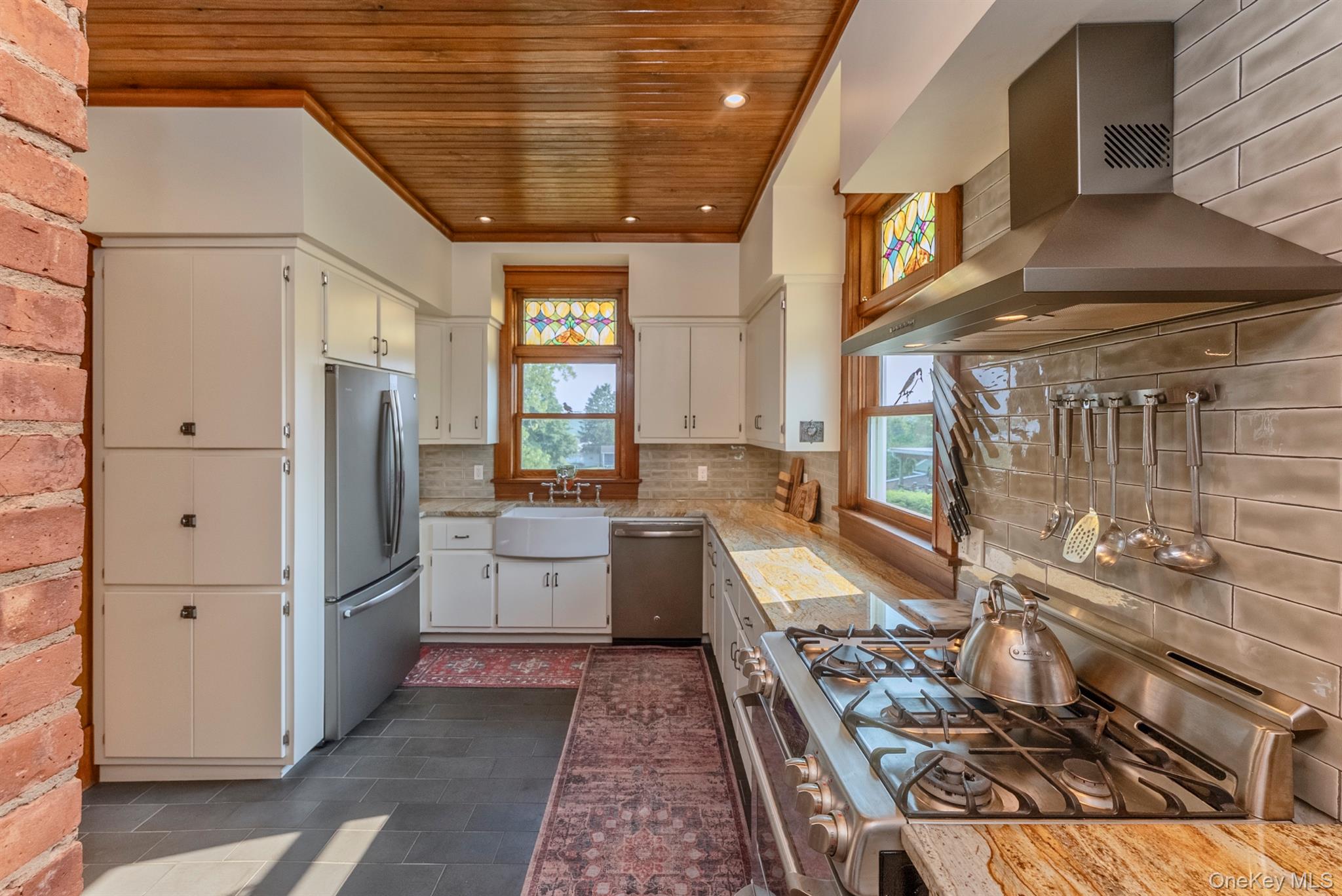 #17 photo, 108 Latham Circle, Saugerties , NY 12477