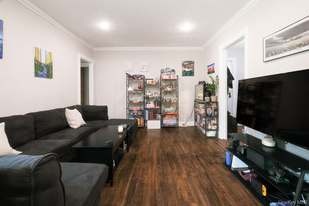 #5 photo, 23 Old Mamaroneck Road, White Plains , NY 10605