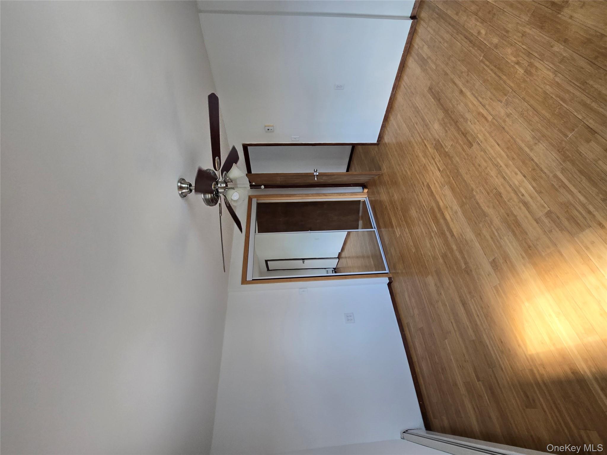 #4 photo, 551B Vincent Avenue, ブロンクス区 Bronx , NY 10465