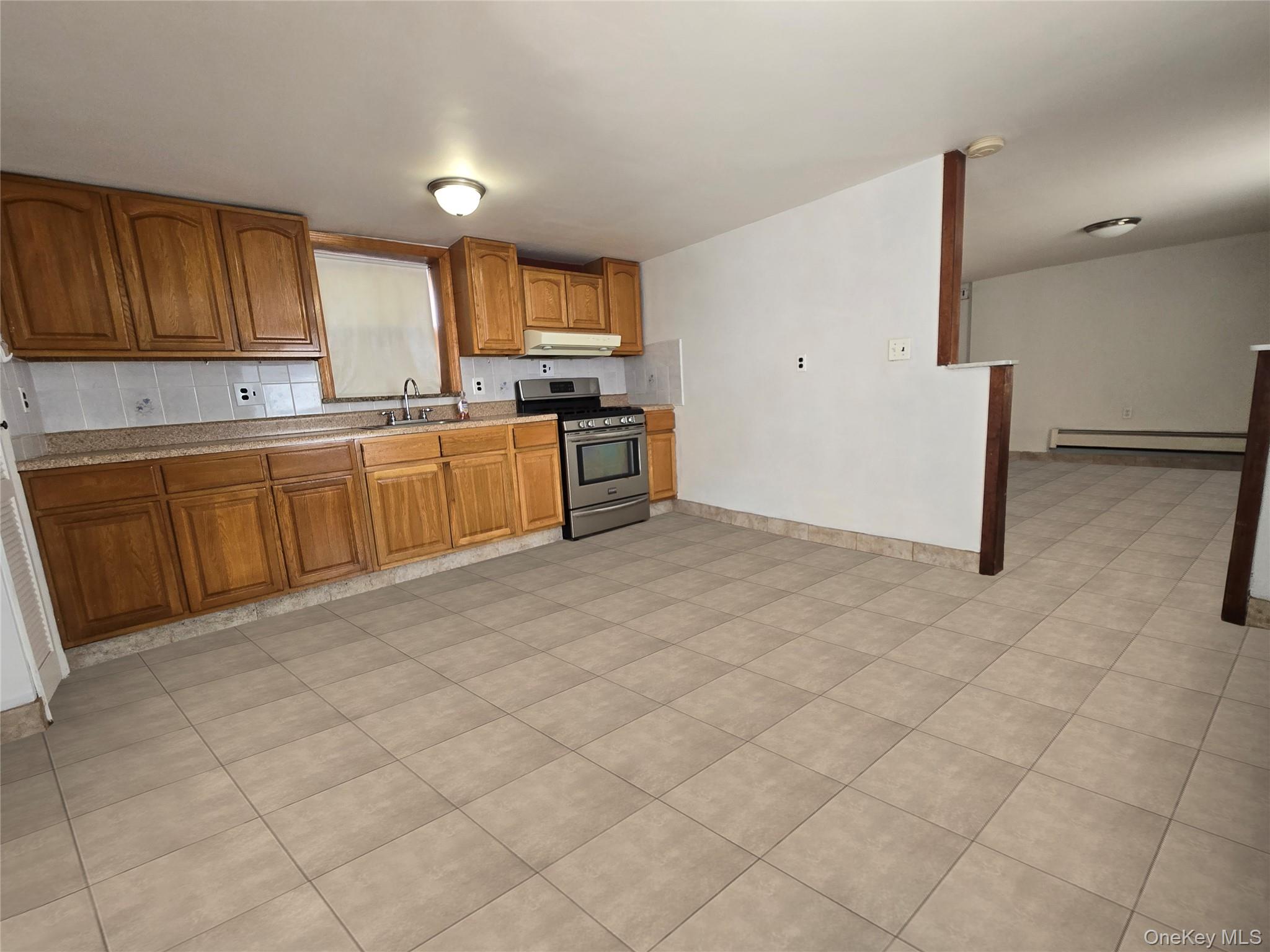 #8 photo, 551B Vincent Avenue, ブロンクス区 Bronx , NY 10465