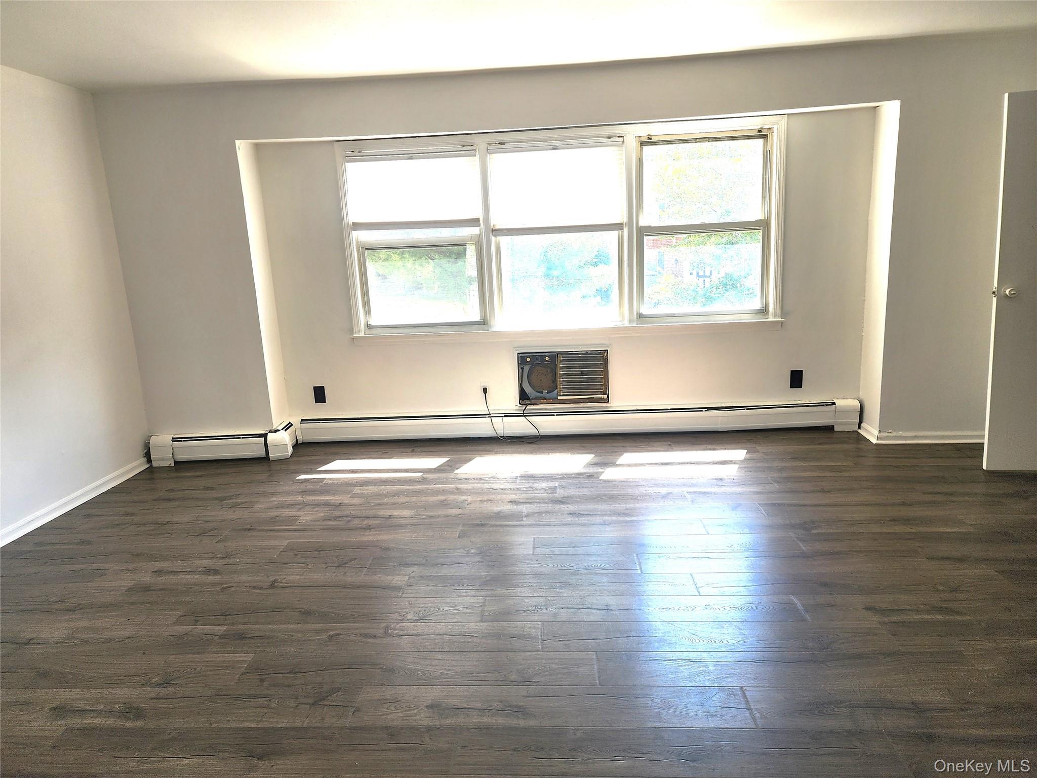 #4 photo, 2 Revere Court, 뉴욕주 Suffern , NY 10901