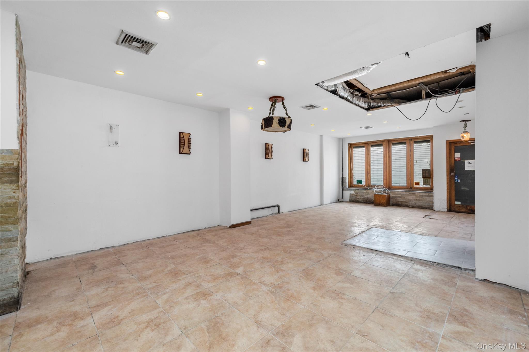 #6 photo, 25-24 Broadway, クイーンズ区 Astoria , NY 11106