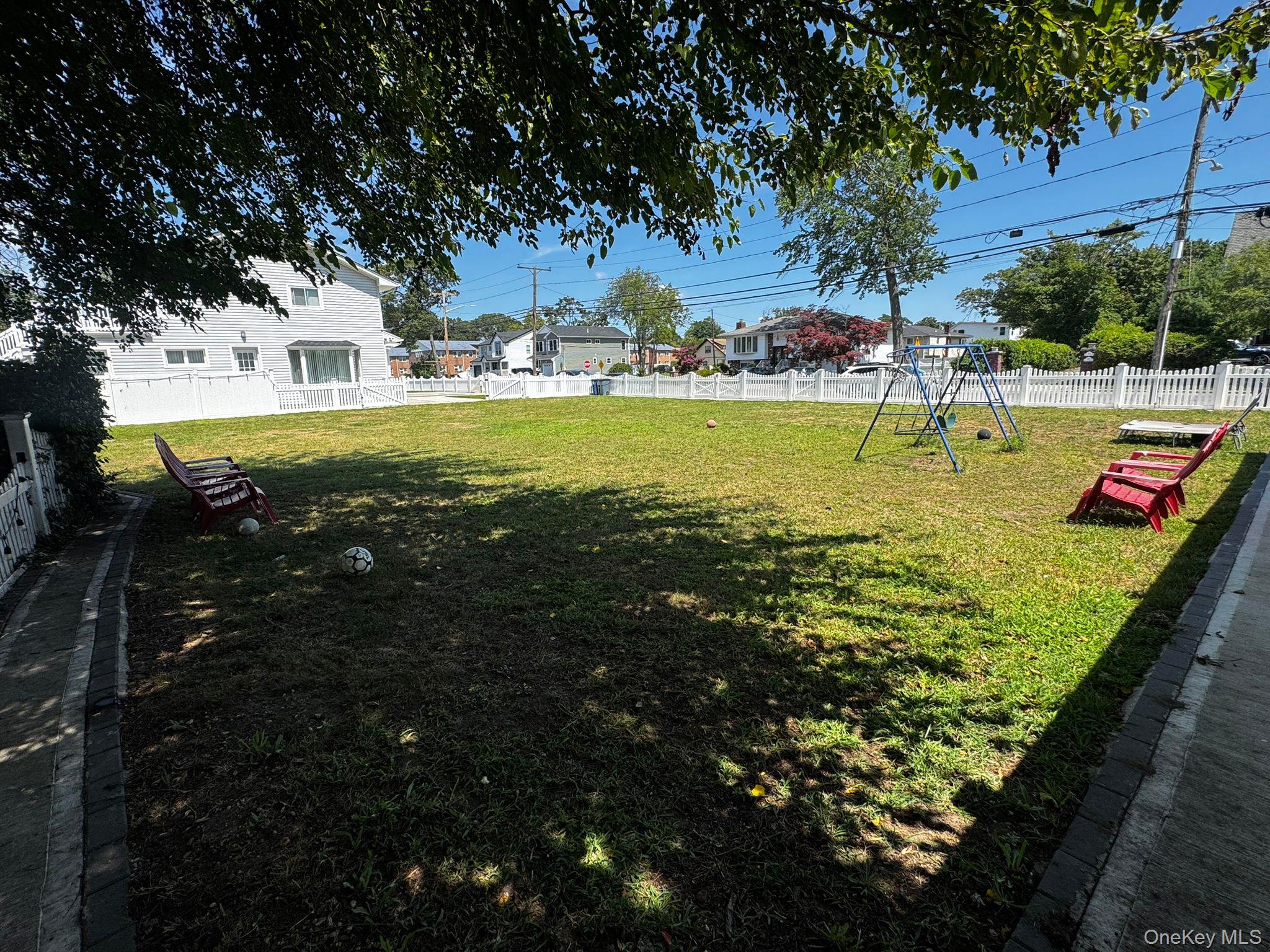 #16 photo, Clocks Boulevard, ナッソー郡 Massapequa , NY 11758