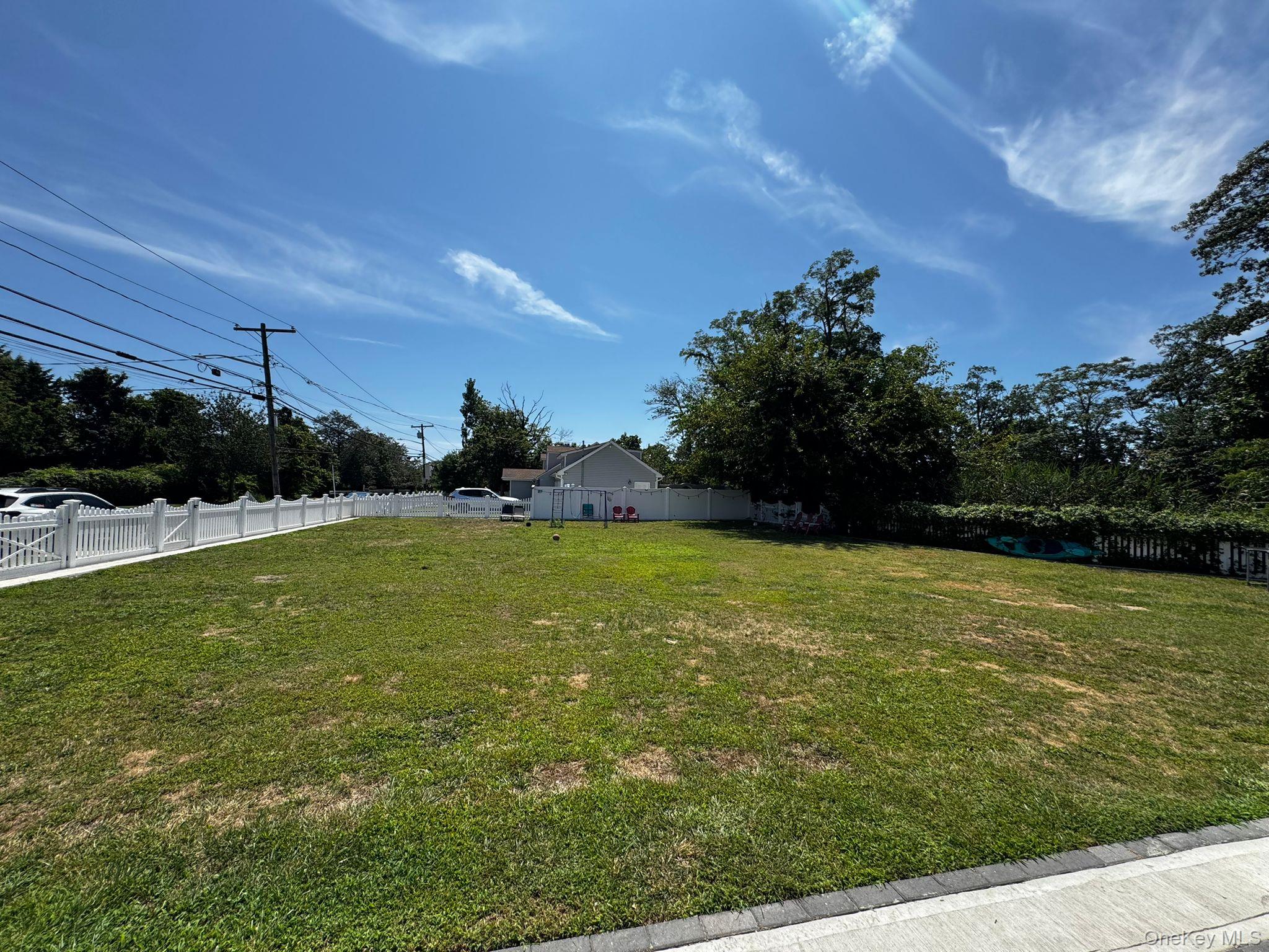 #3 photo, Clocks Boulevard, ナッソー郡 Massapequa , NY 11758