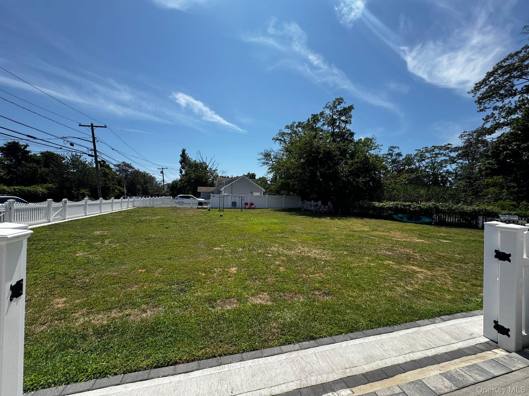 #5 photo, Clocks Boulevard, ナッソー郡 Massapequa , NY 11758