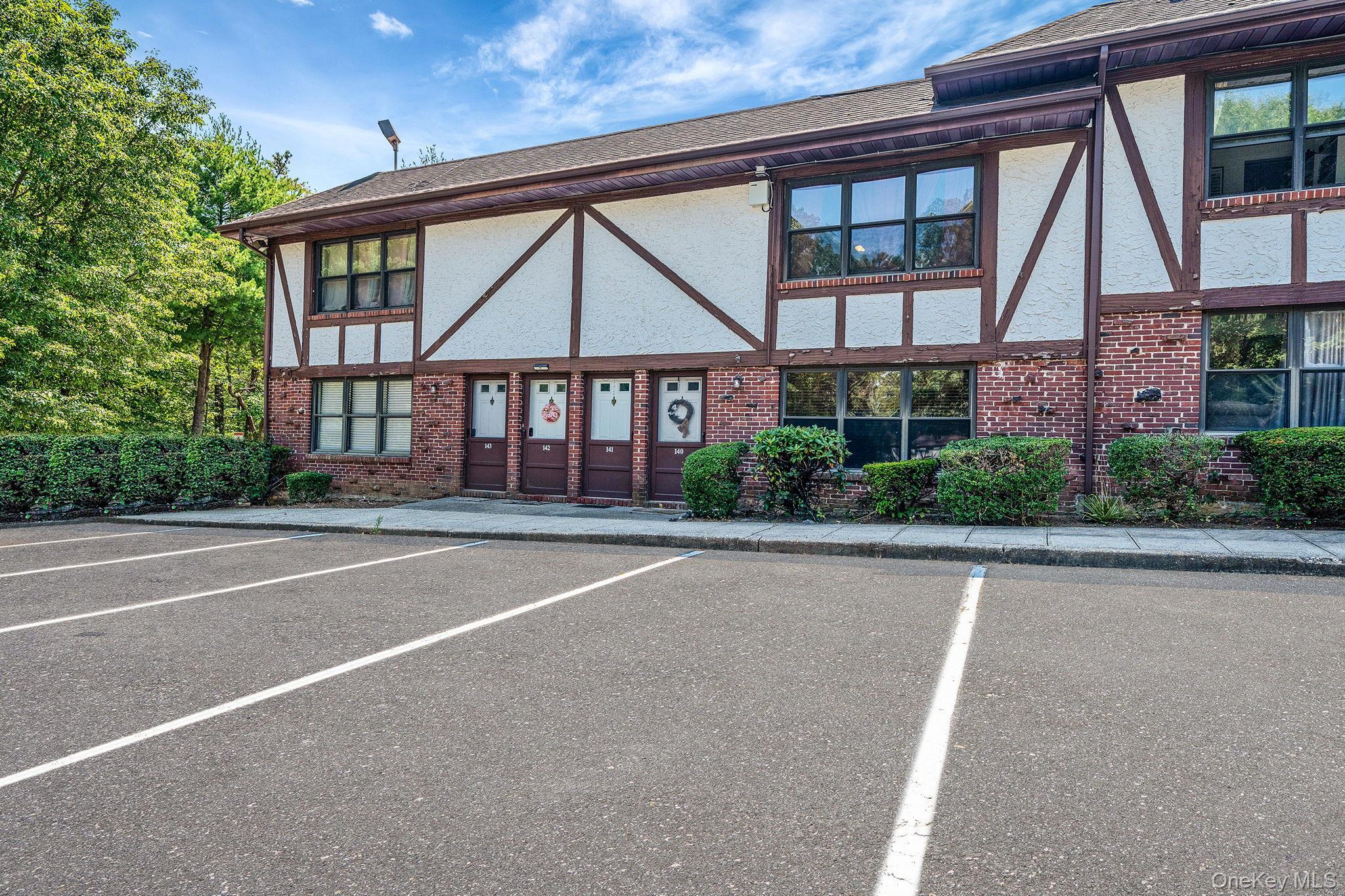 #11 photo, 140 Bailey Court, サフォーク郡 Middle Island , NY 11953