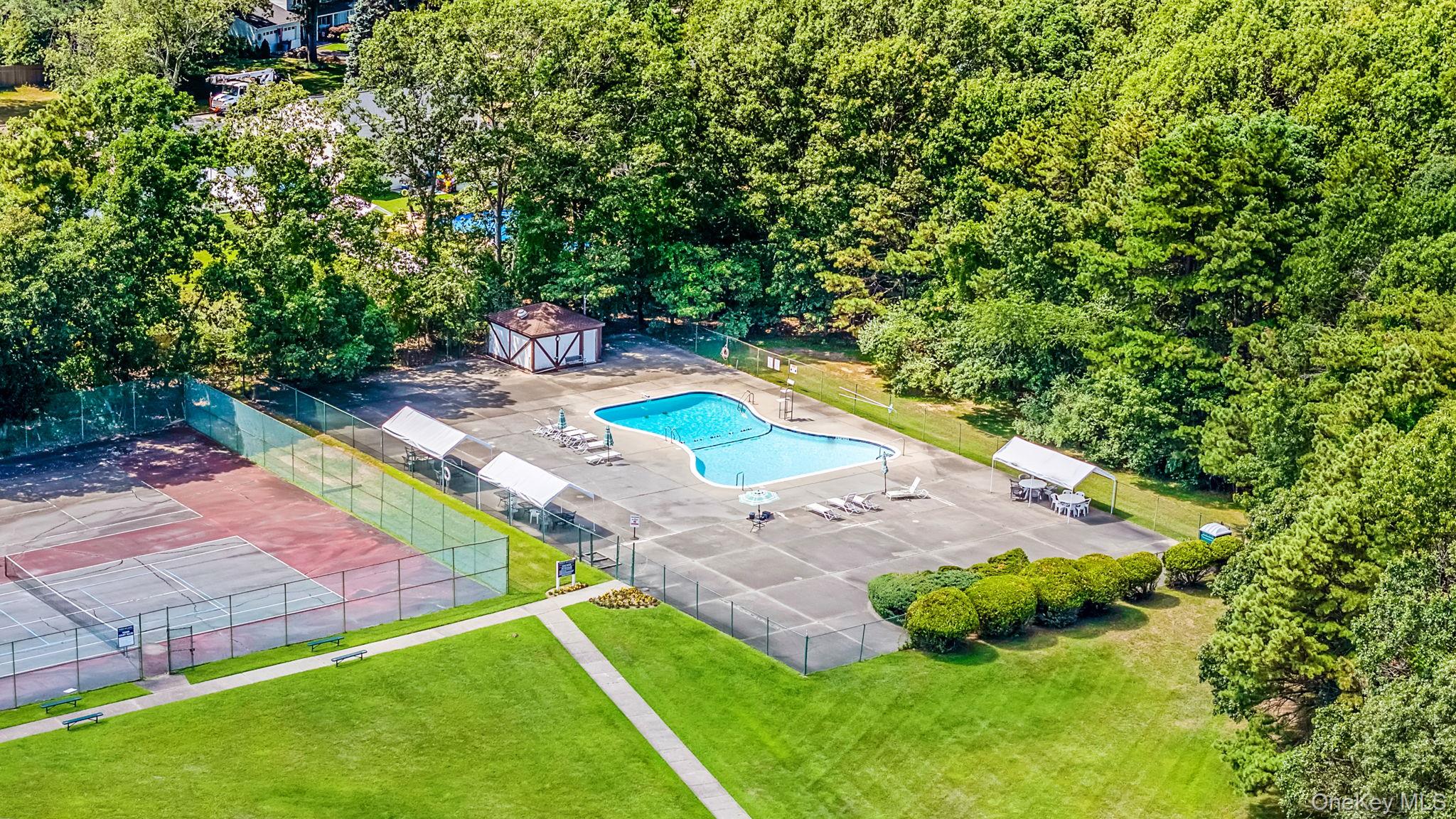 #18 photo, 140 Bailey Court, サフォーク郡 Middle Island , NY 11953