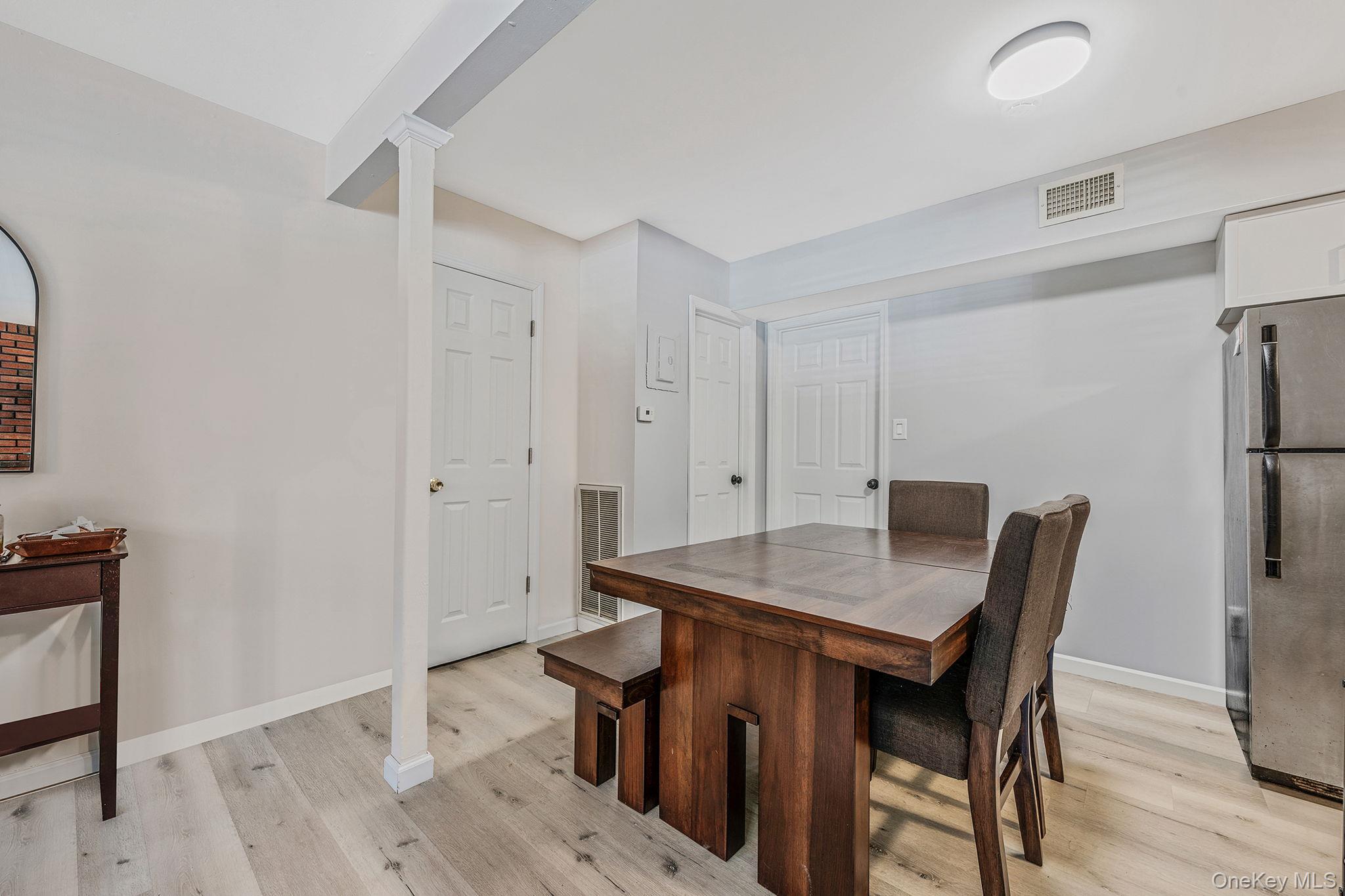 #4 photo, 140 Bailey Court, サフォーク郡 Middle Island , NY 11953