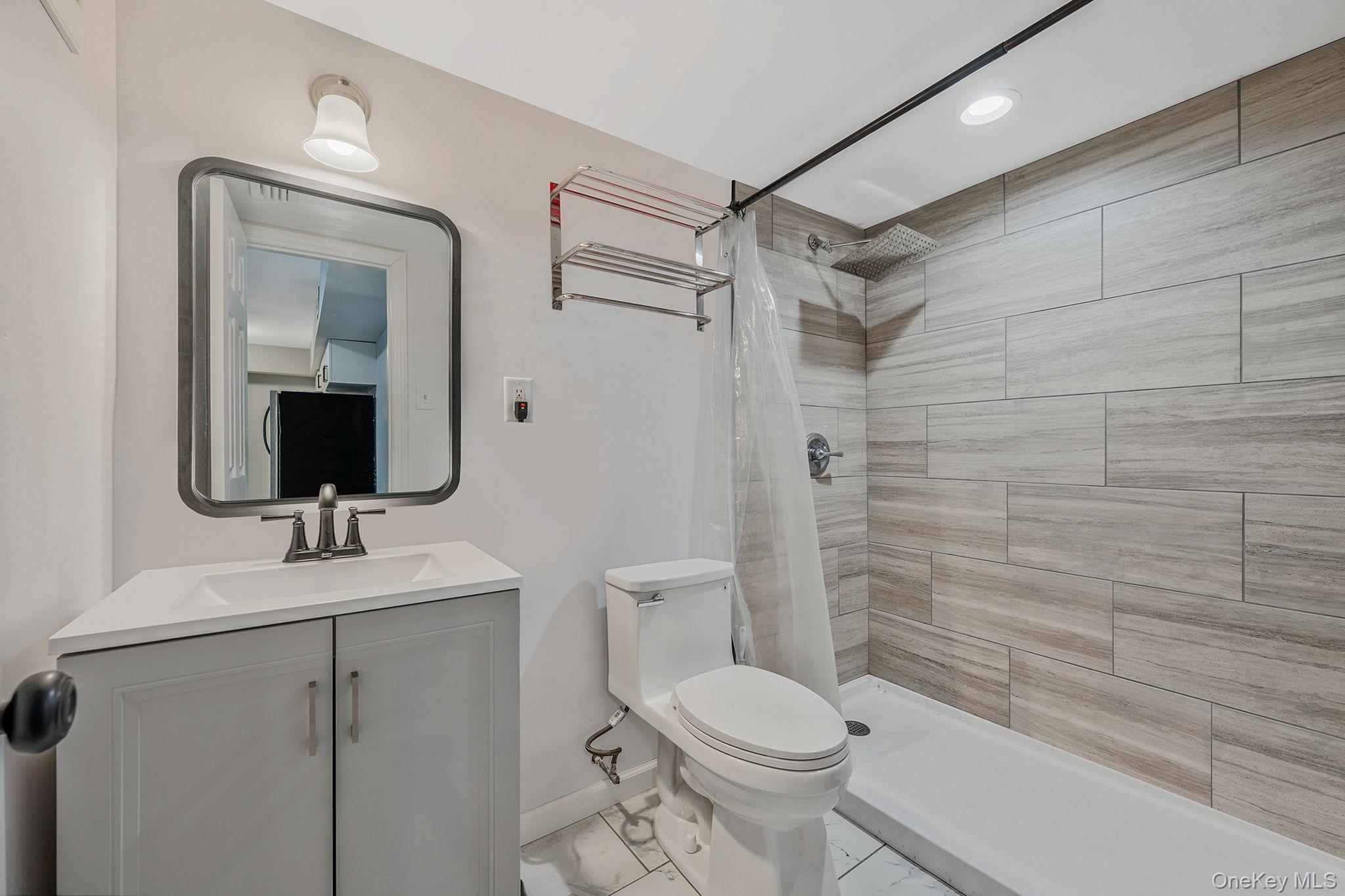 #8 photo, 140 Bailey Court, サフォーク郡 Middle Island , NY 11953