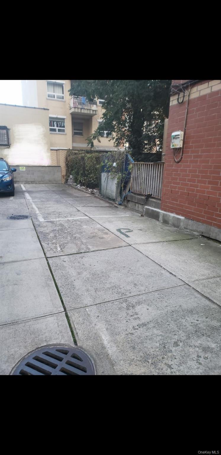 #1 photo, 3205 Linden Place, #P7, クイーンズ区 Flushing , NY 11354