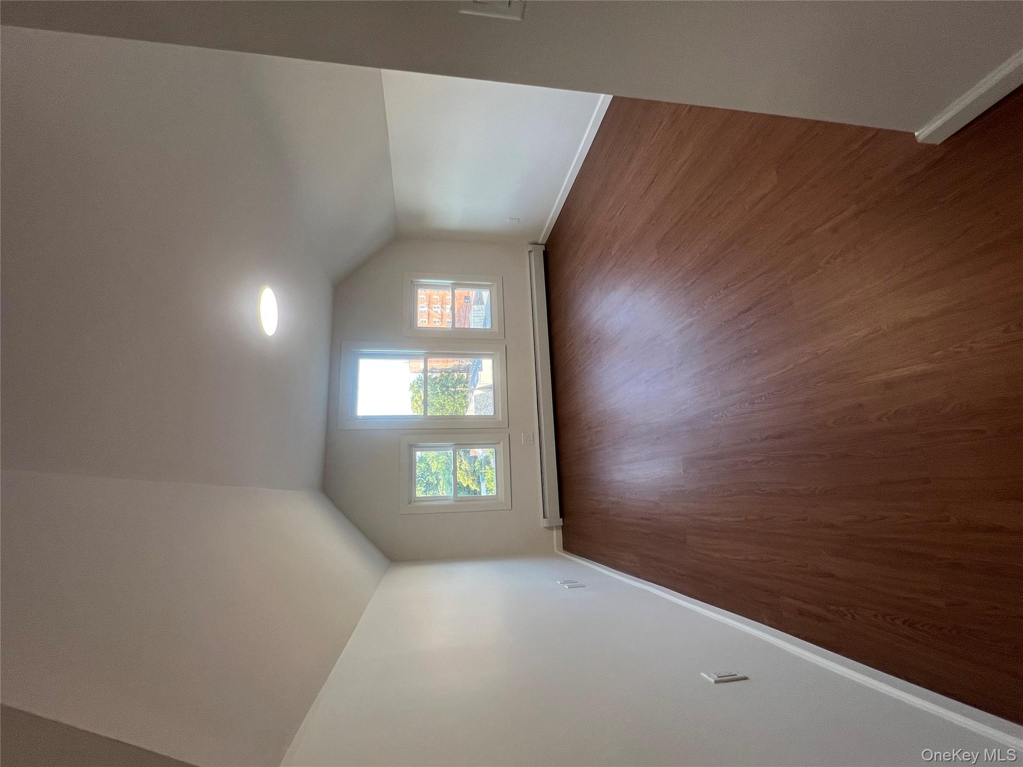 #1 photo, 14 Elm Street, 纽约州 Mount Vernon , NY 10550