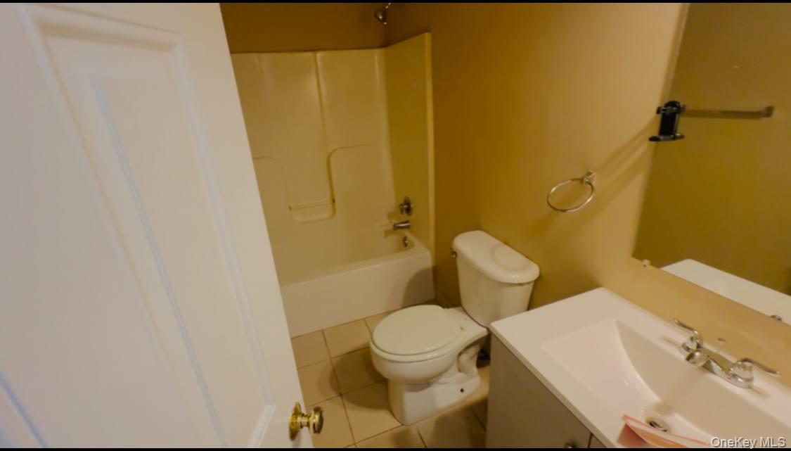 #14 photo, 50 Moultrie Avenue, Yonkers , NY 10710