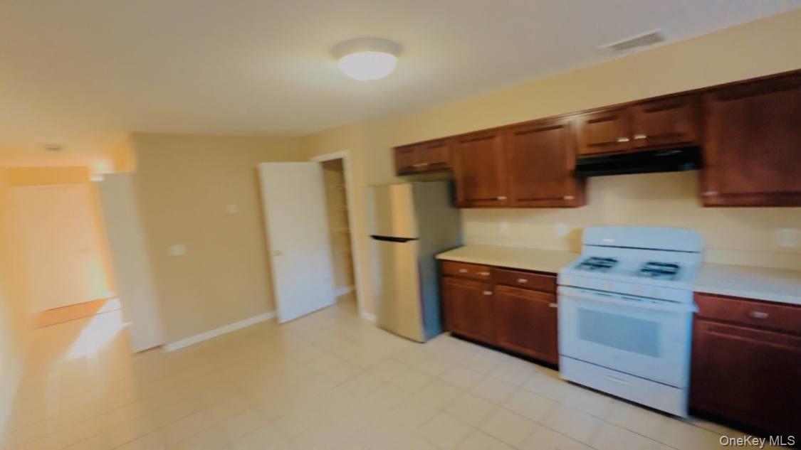 #6 photo, 50 Moultrie Avenue, Yonkers , NY 10710