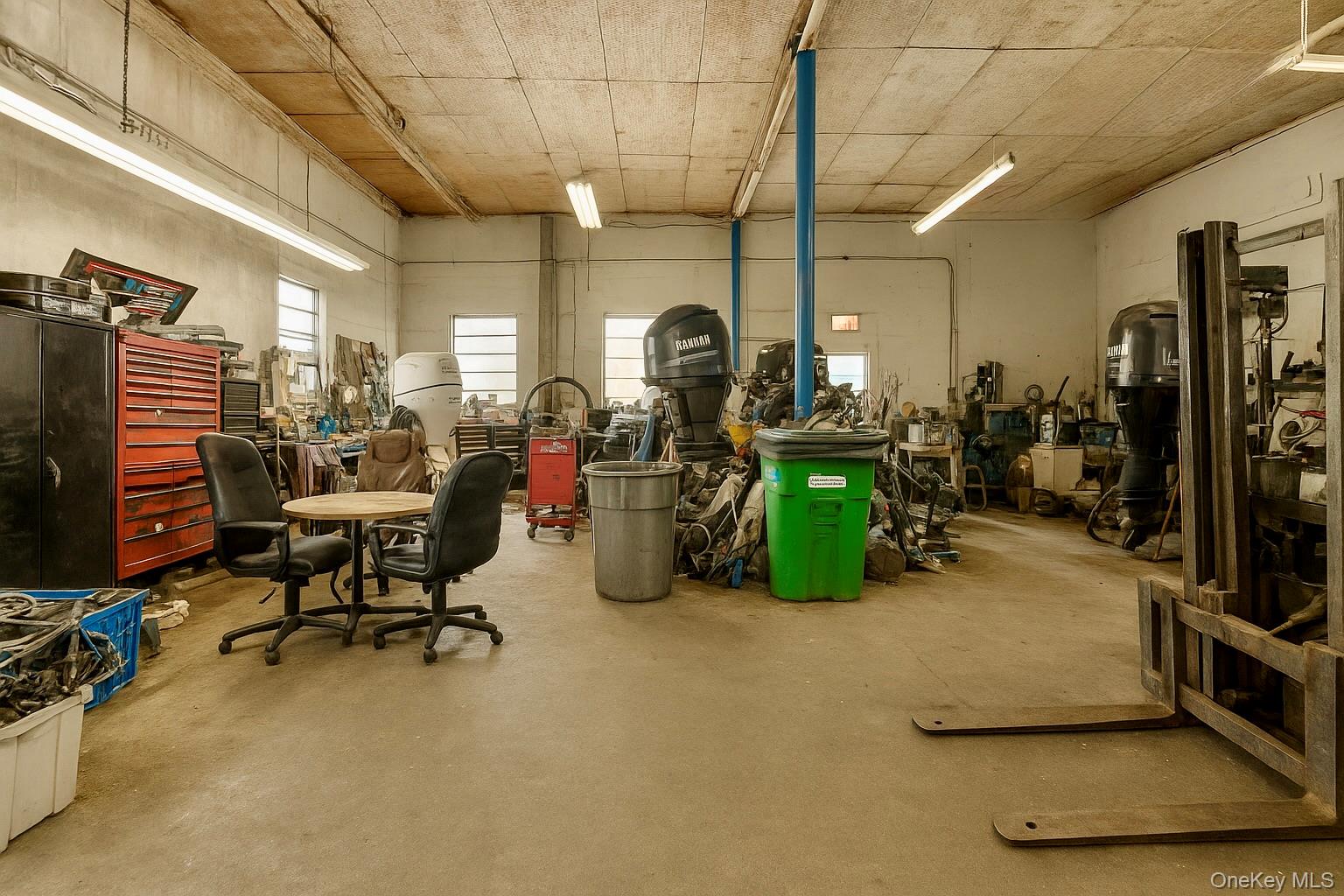 #11 photo, 24 Cottage Avenue, サフォーク郡 Bay Shore , NY 11706