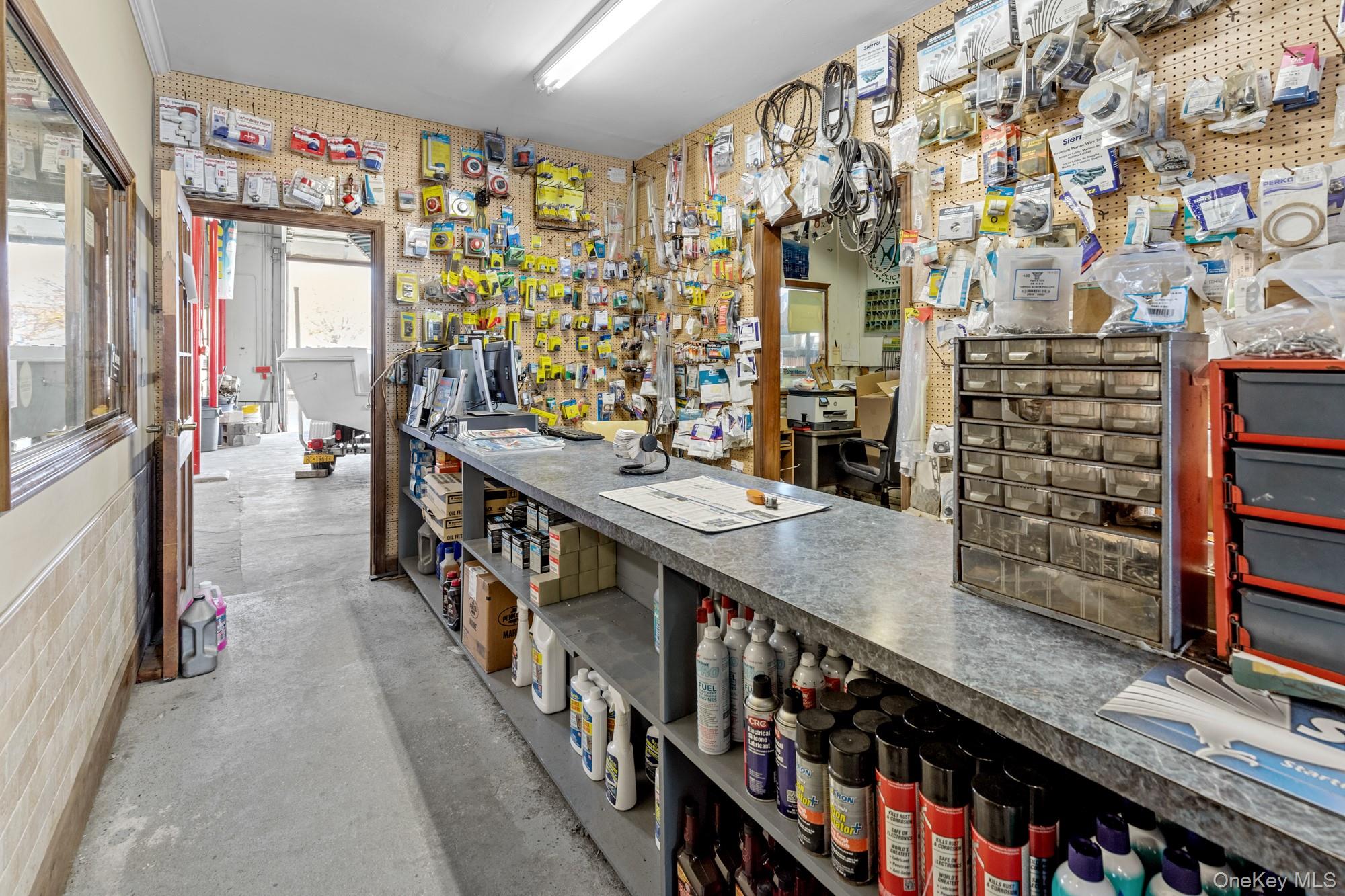 #12 photo, 24 Cottage Avenue, サフォーク郡 Bay Shore , NY 11706