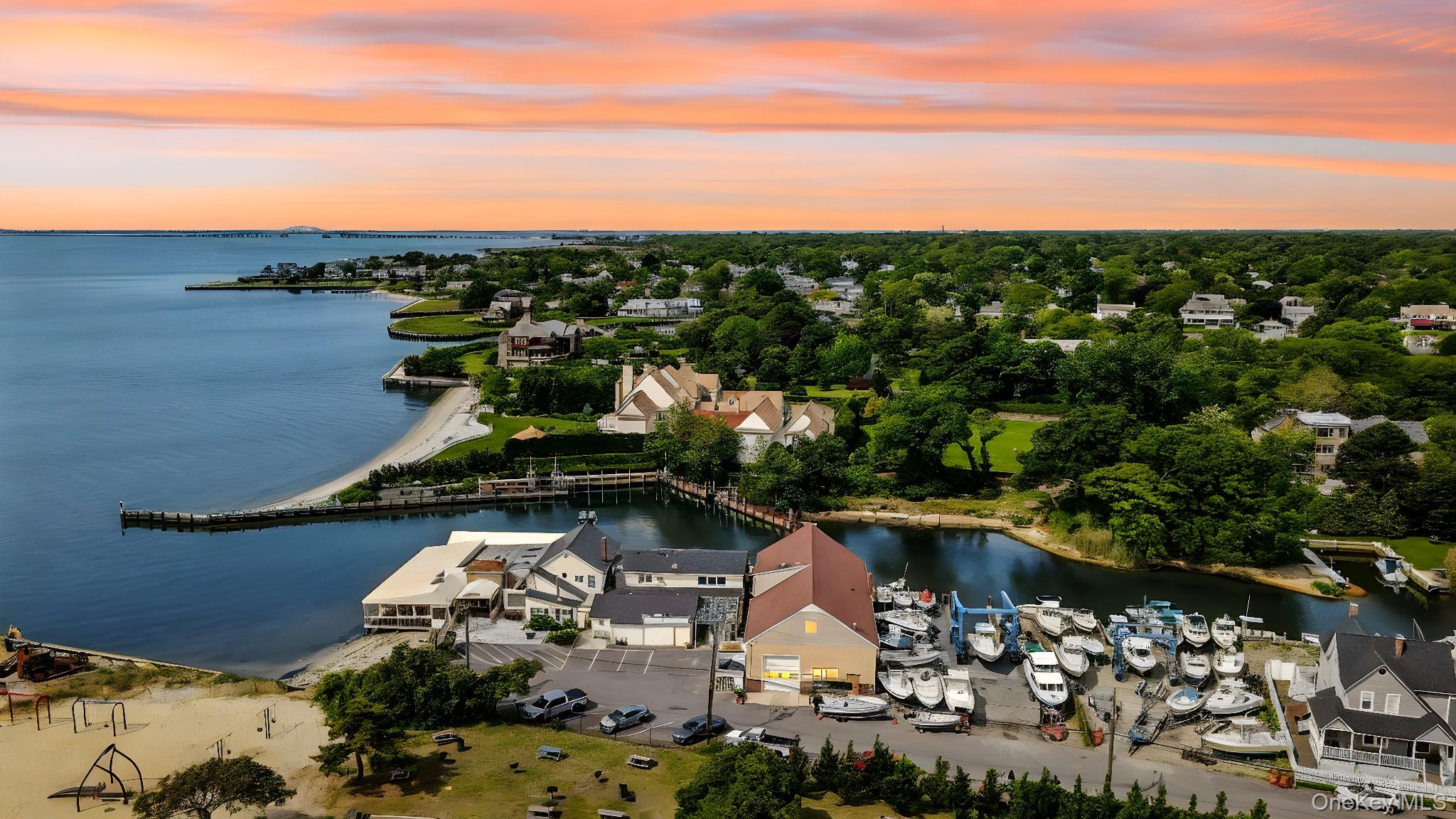 #4 photo, 24 Cottage Avenue, サフォーク郡 Bay Shore , NY 11706