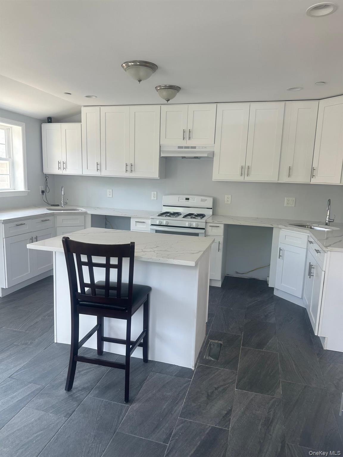 #5 photo, 903 903 Hicksville, クイーンズ区 Far Rockaway , NY 11691