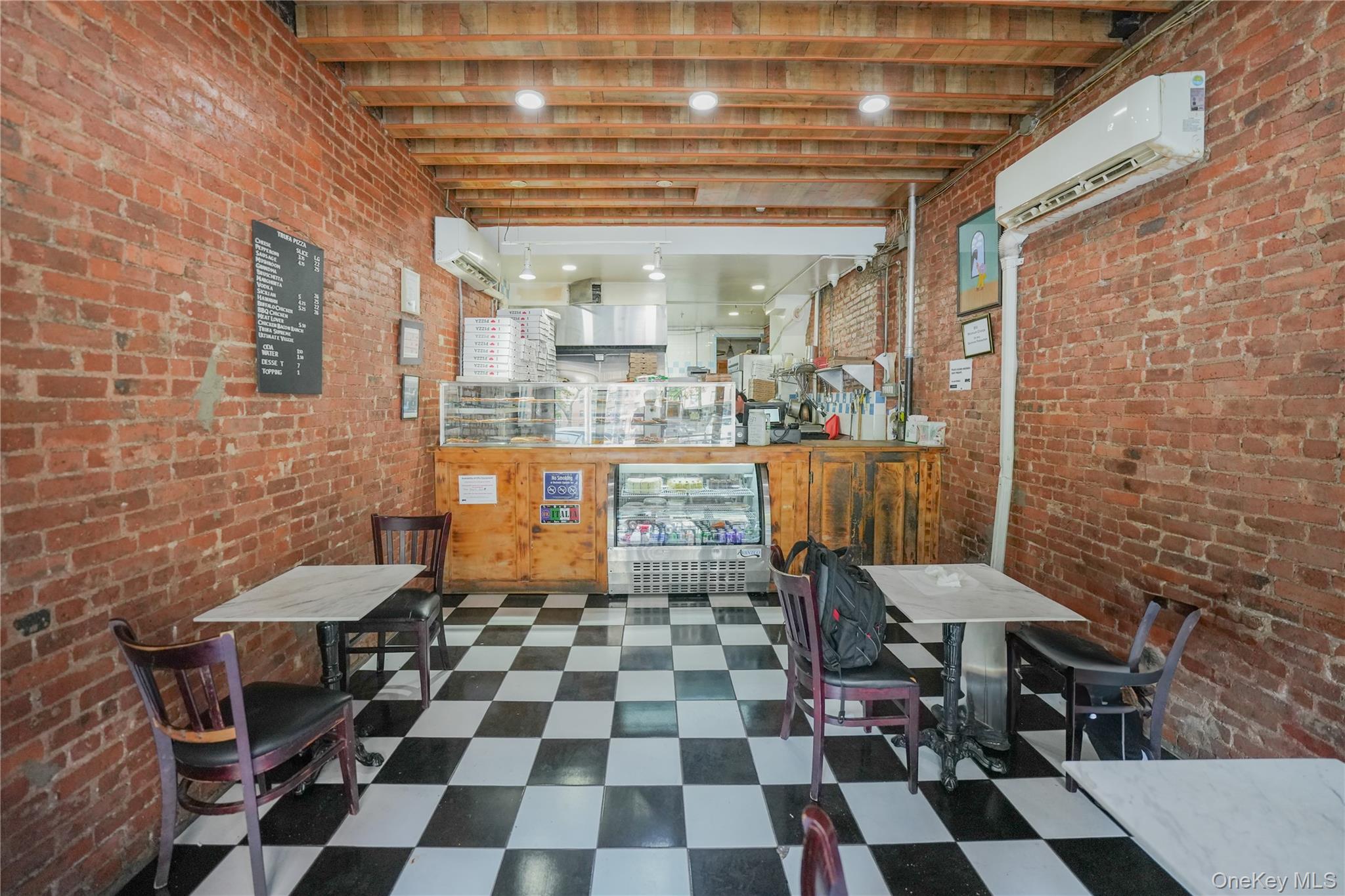 #6 photo, 3161 Broadway, マンハッタン New York (Manhattan) , NY 10027