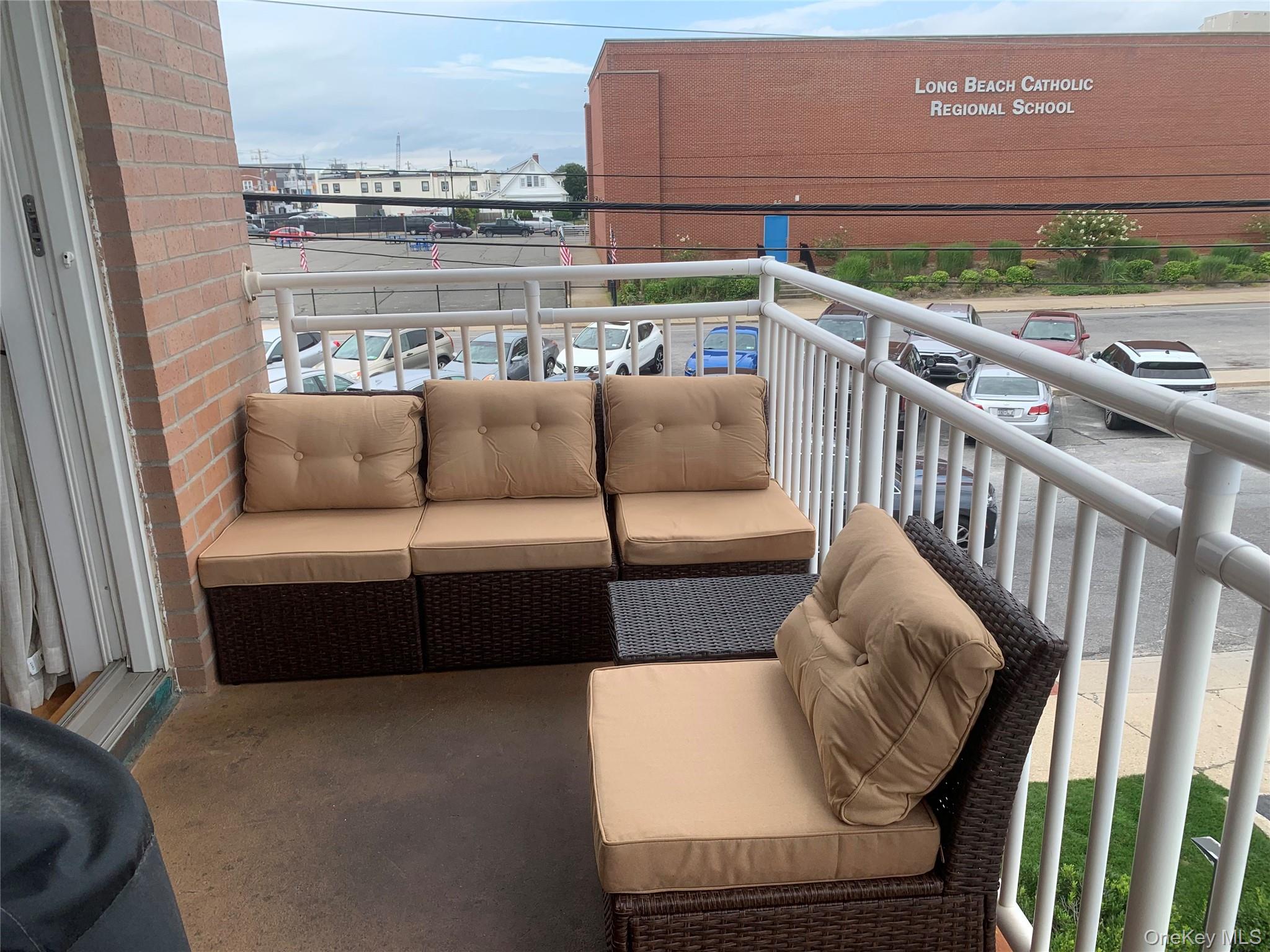 #15 photo, 780 W Broadway, ナッソー郡 Long Beach , NY 11561