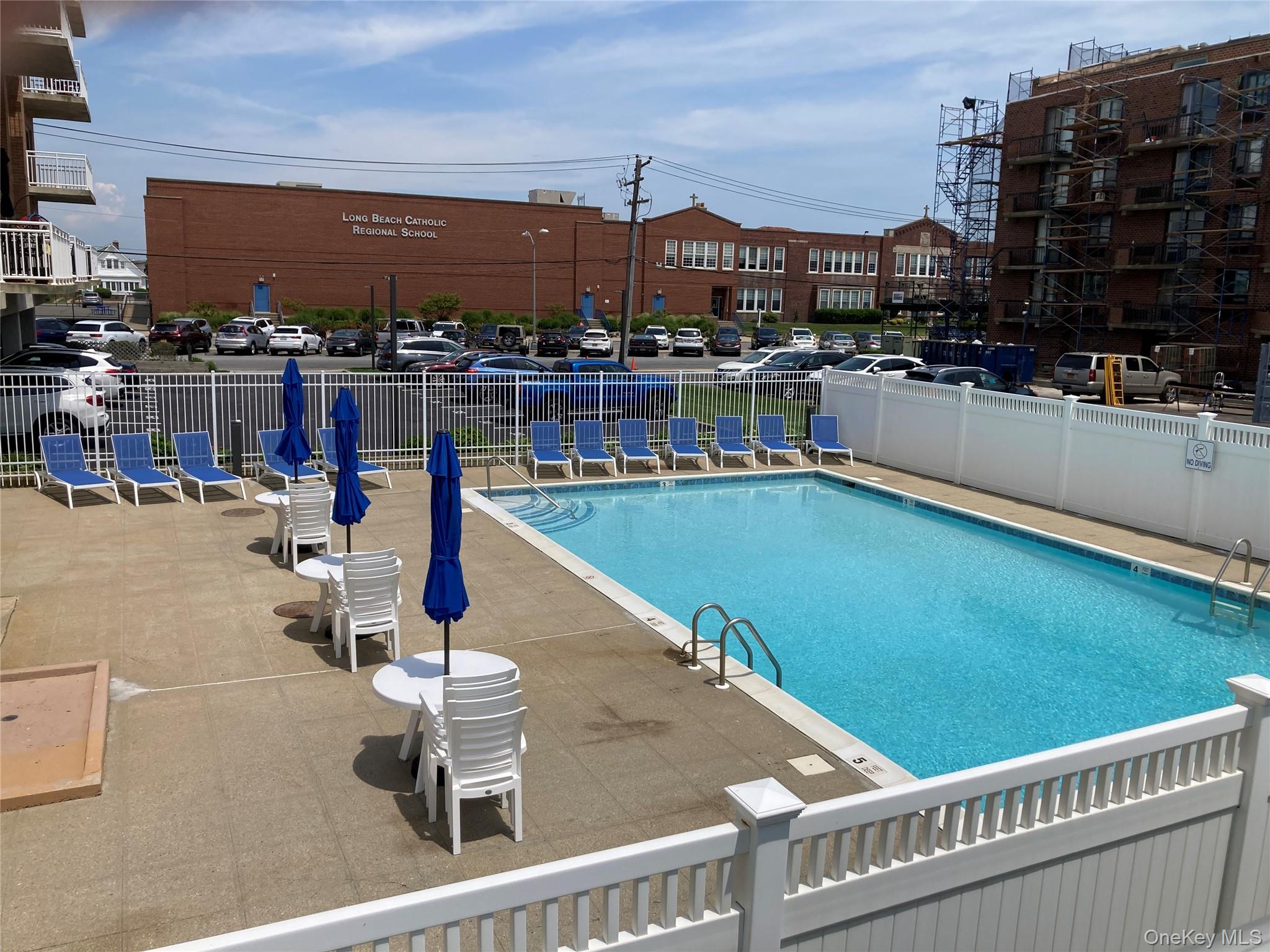 #20 photo, 780 W Broadway, ナッソー郡 Long Beach , NY 11561