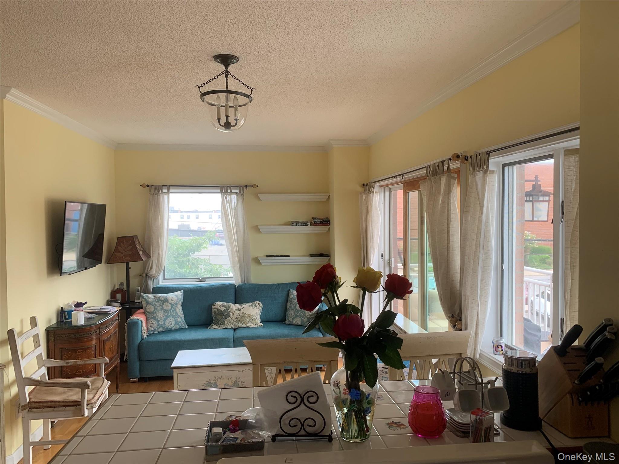 #3 photo, 780 W Broadway, ナッソー郡 Long Beach , NY 11561