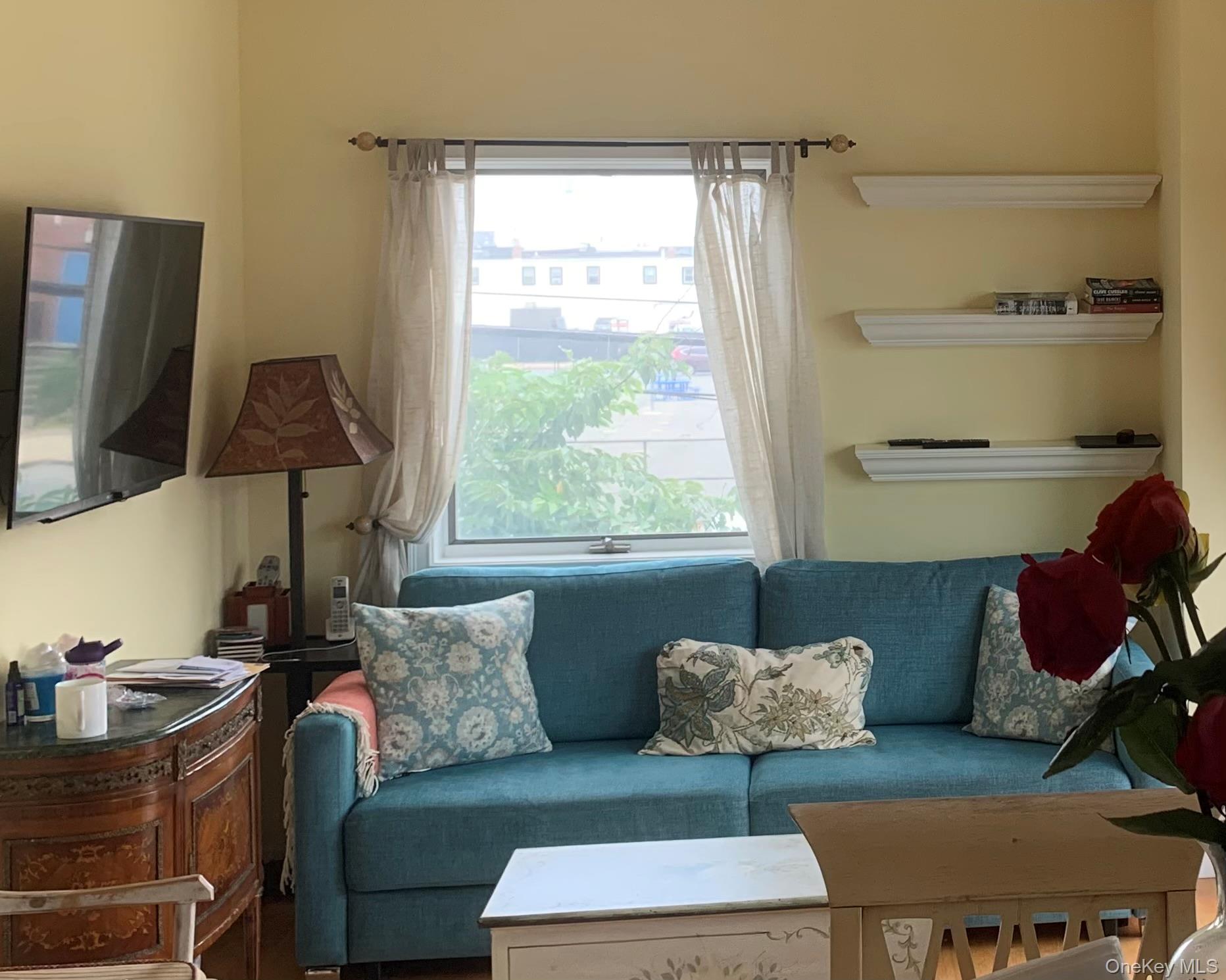 #4 photo, 780 W Broadway, ナッソー郡 Long Beach , NY 11561