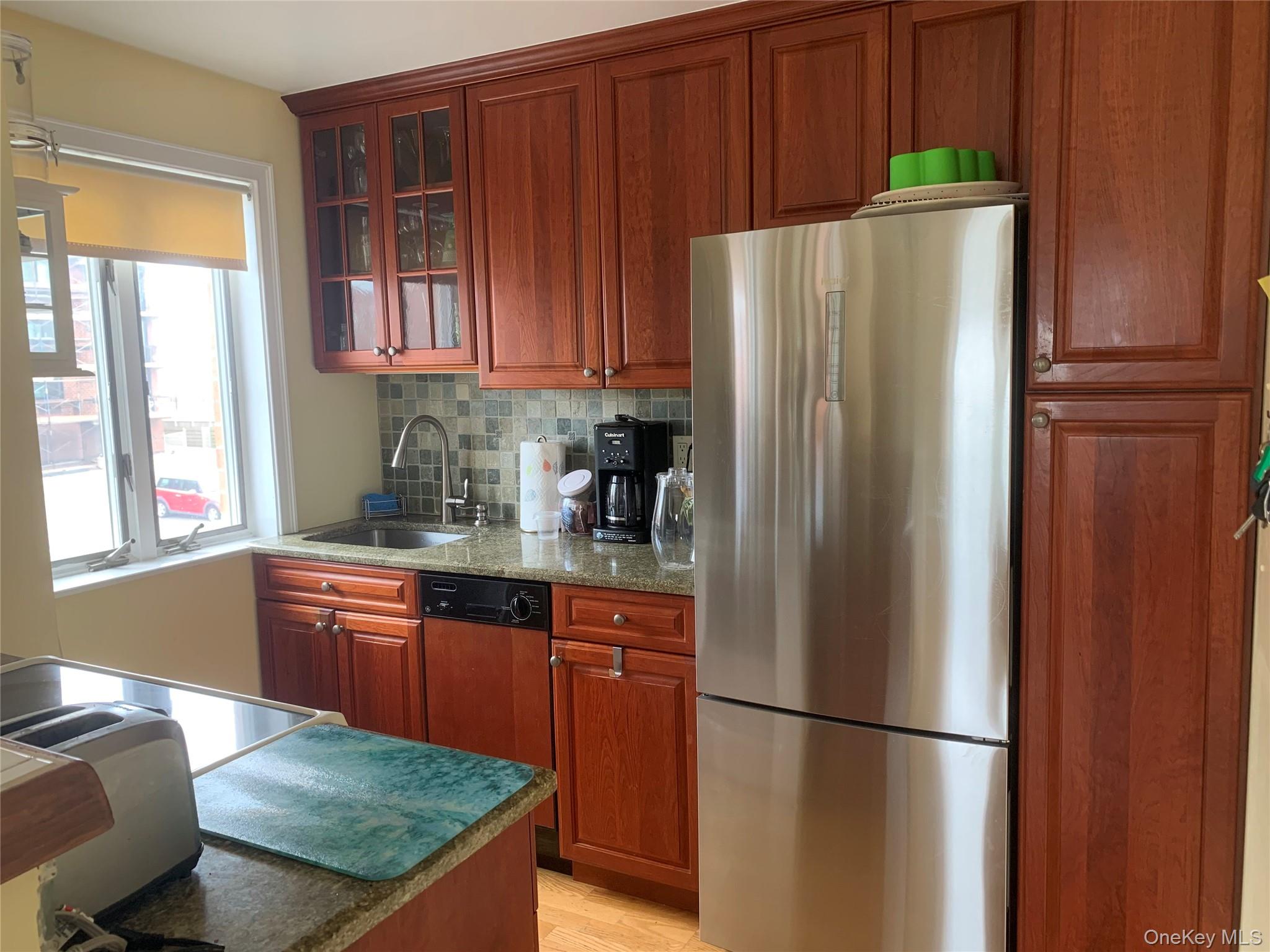 #9 photo, 780 W Broadway, ナッソー郡 Long Beach , NY 11561