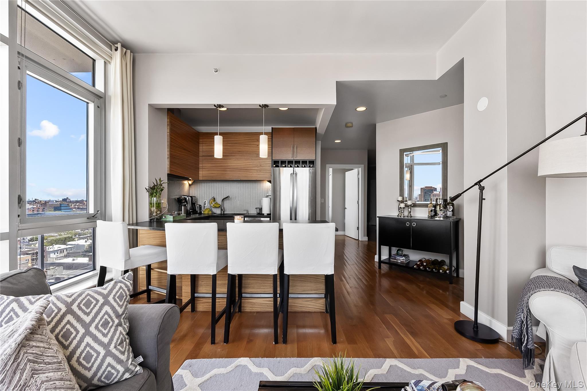 #13 photo, 11-24 31 Avenue, クイーンズ区 Astoria , NY 11106