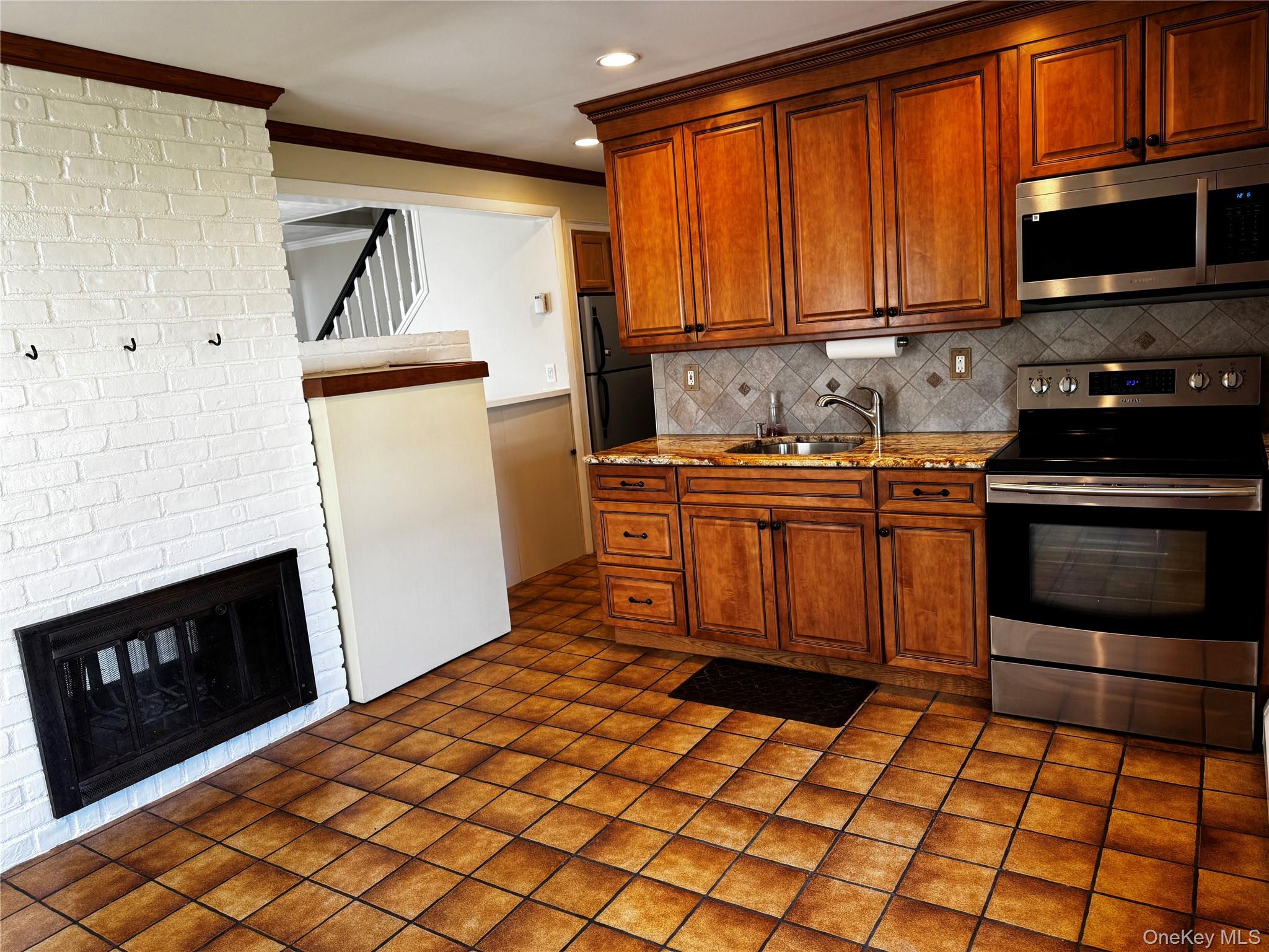 #2 photo, 12 Elves Lane, Levittown , NY 11756