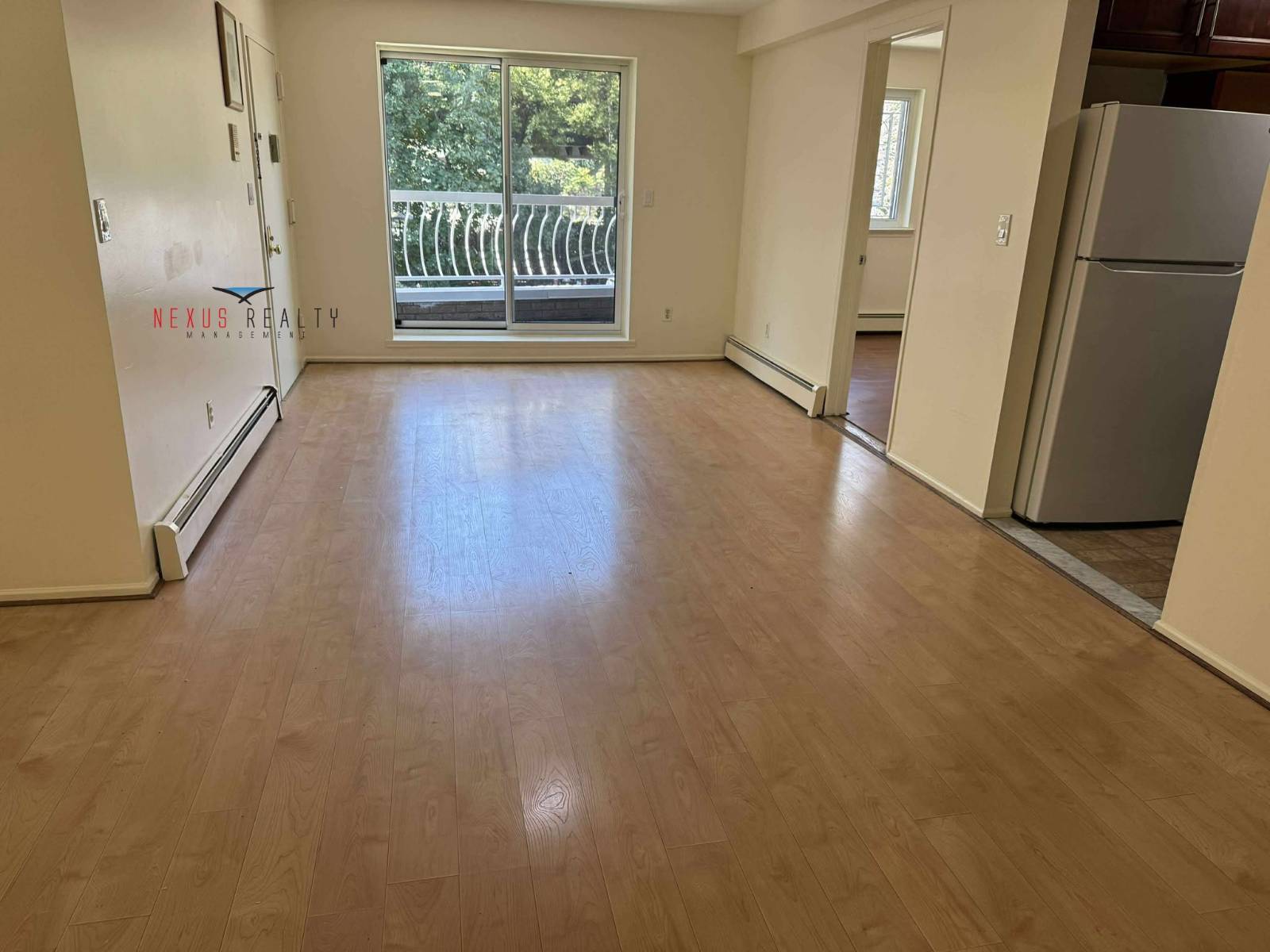 #4 photo, 69th street & 35th Avenue, クイーンズ区 Woodside , NY 11377