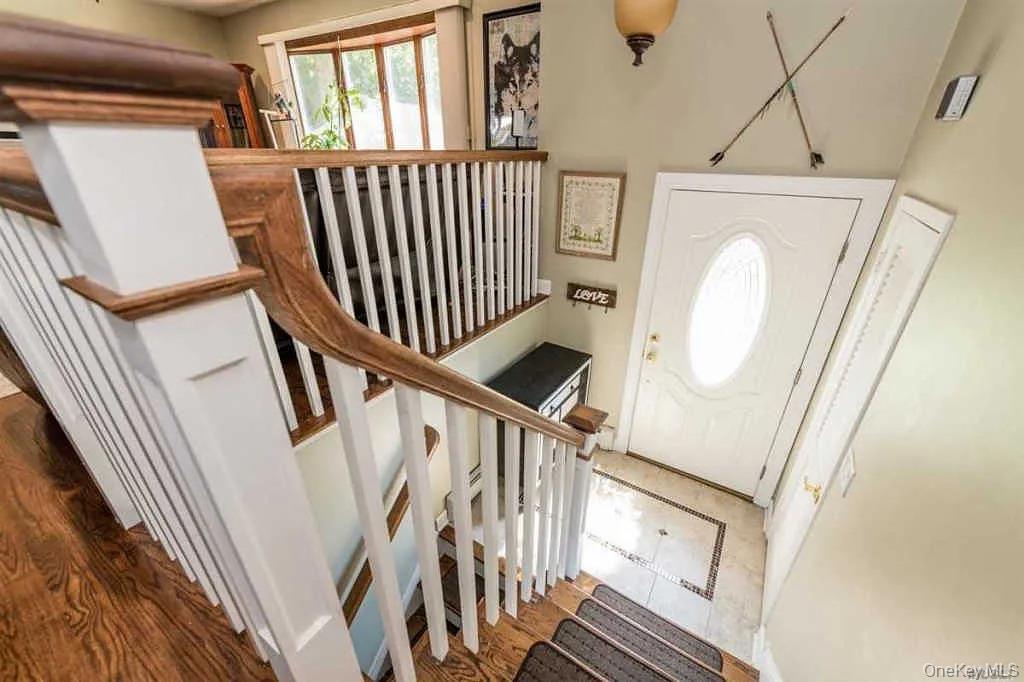 #11 photo, 16 Maryanne ave, Port Jefferson Station , NY 11776