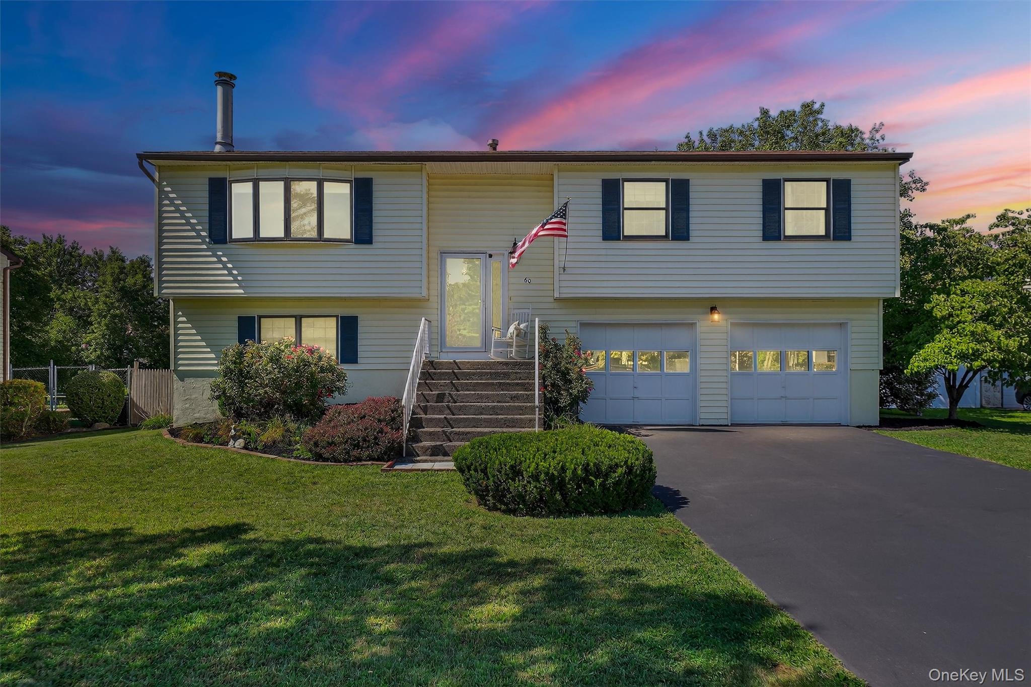 #1 photo, 60 Creamery Drive, New Windsor , NY 12253