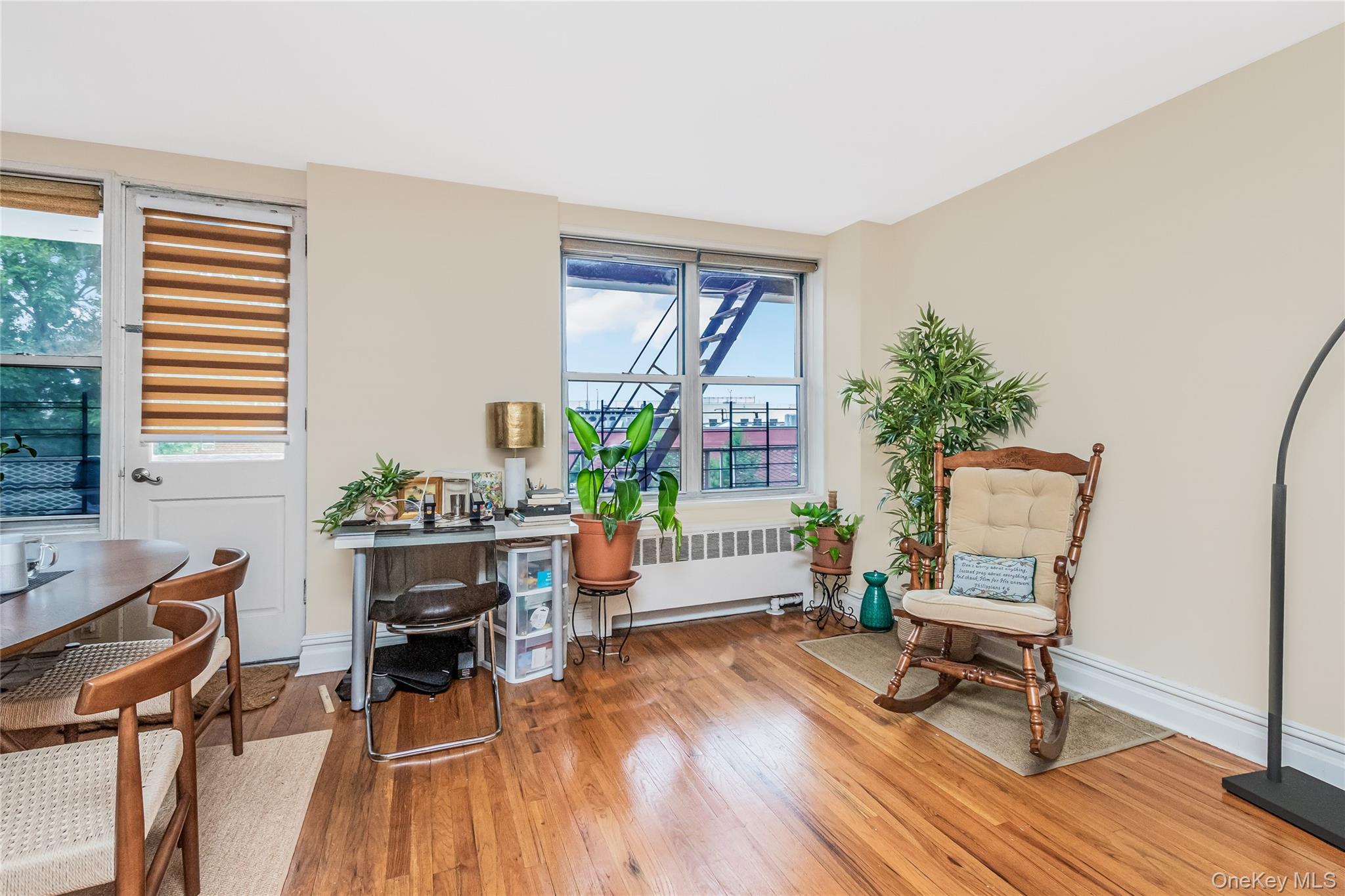 #5 photo, 3201 Grand Concourse, ブロンクス区 Bronx , NY 10468