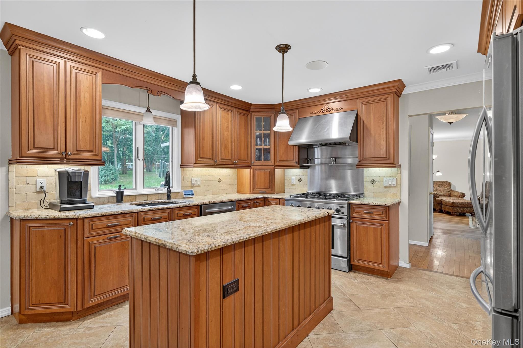 #18 photo, 3 Karsten Drive, Montebello , NY 10901