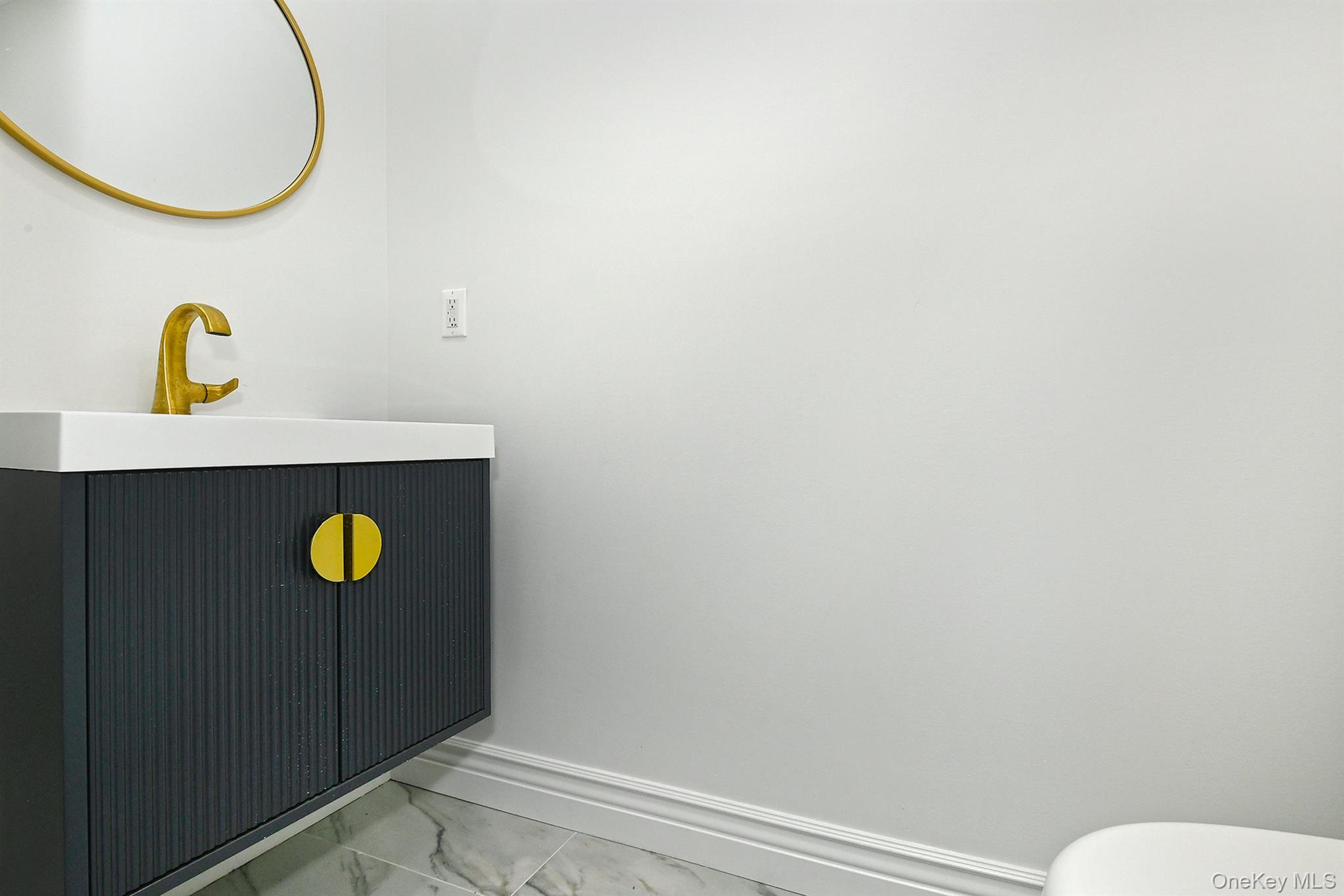 #18 photo, 11 Edcris Lane, サフォーク郡 Huntington , NY 11743