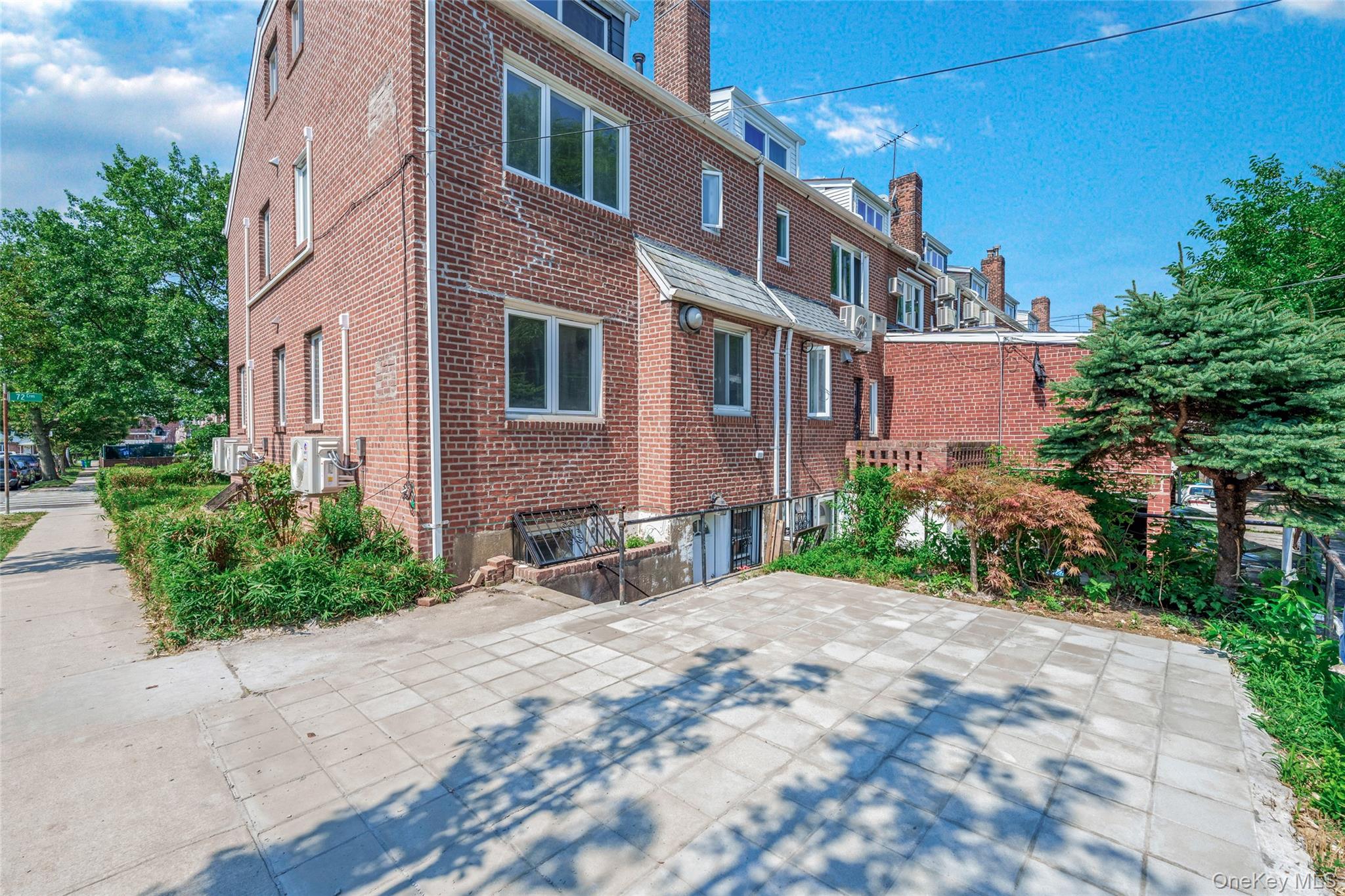 #2 photo, 141-67 72 Crescent, クイーンズ区 Flushing , NY 11367