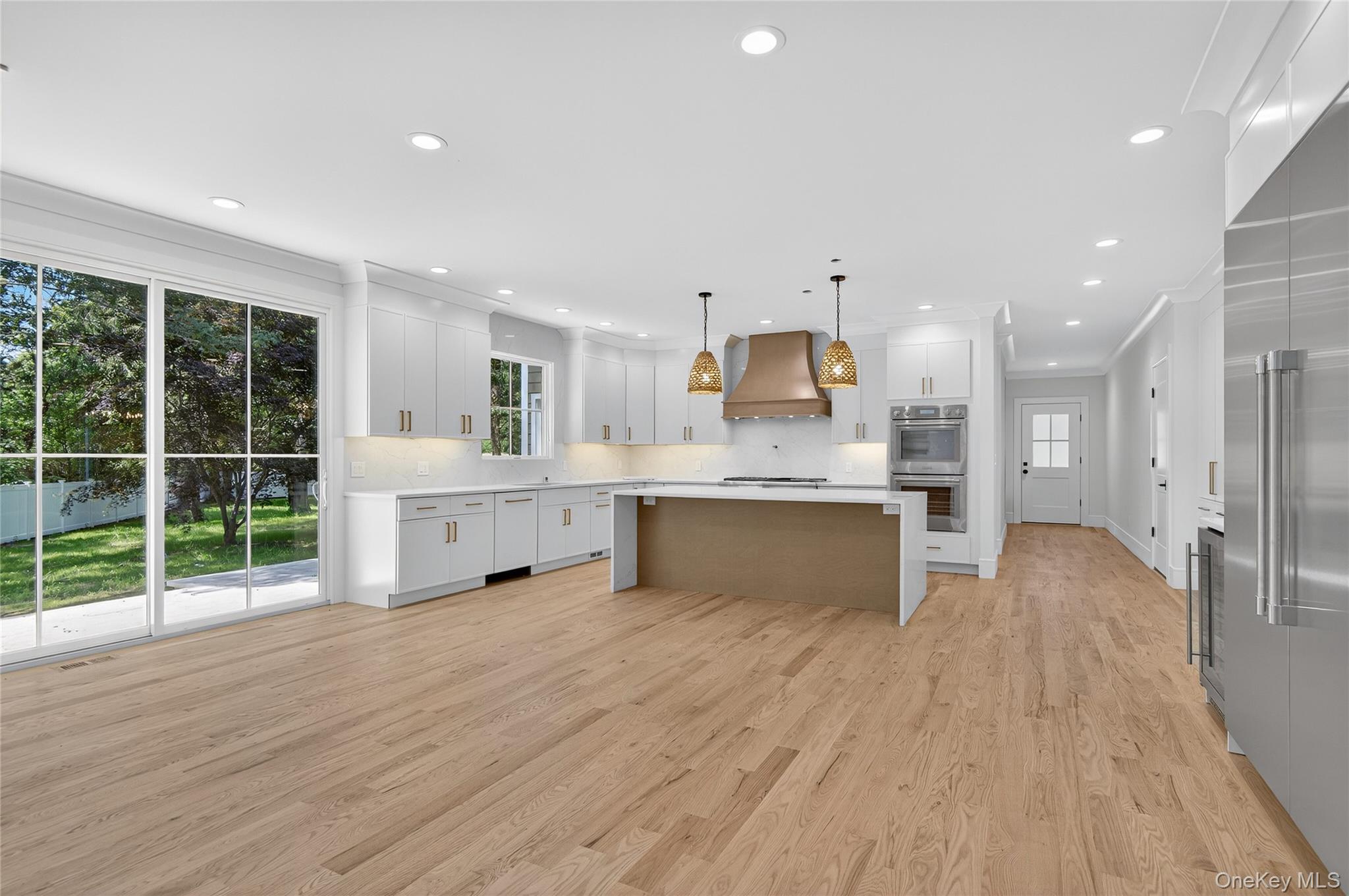 #12 photo, 654 Caledonia Road, Dix Hills , NY 11746