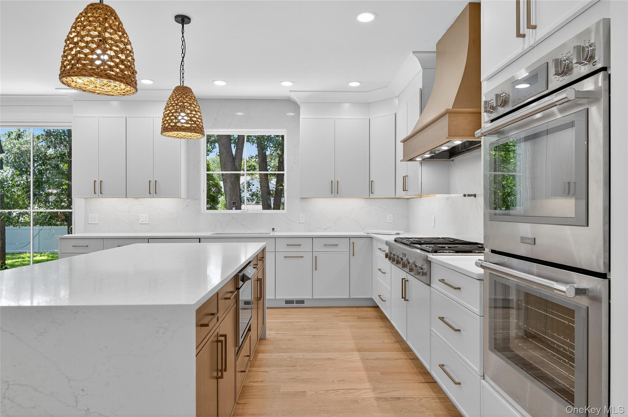 #16 photo, 654 Caledonia Road, Dix Hills , NY 11746