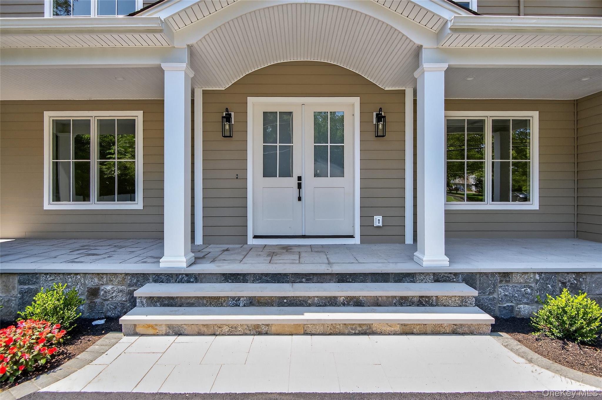 #3 photo, 654 Caledonia Road, Dix Hills , NY 11746