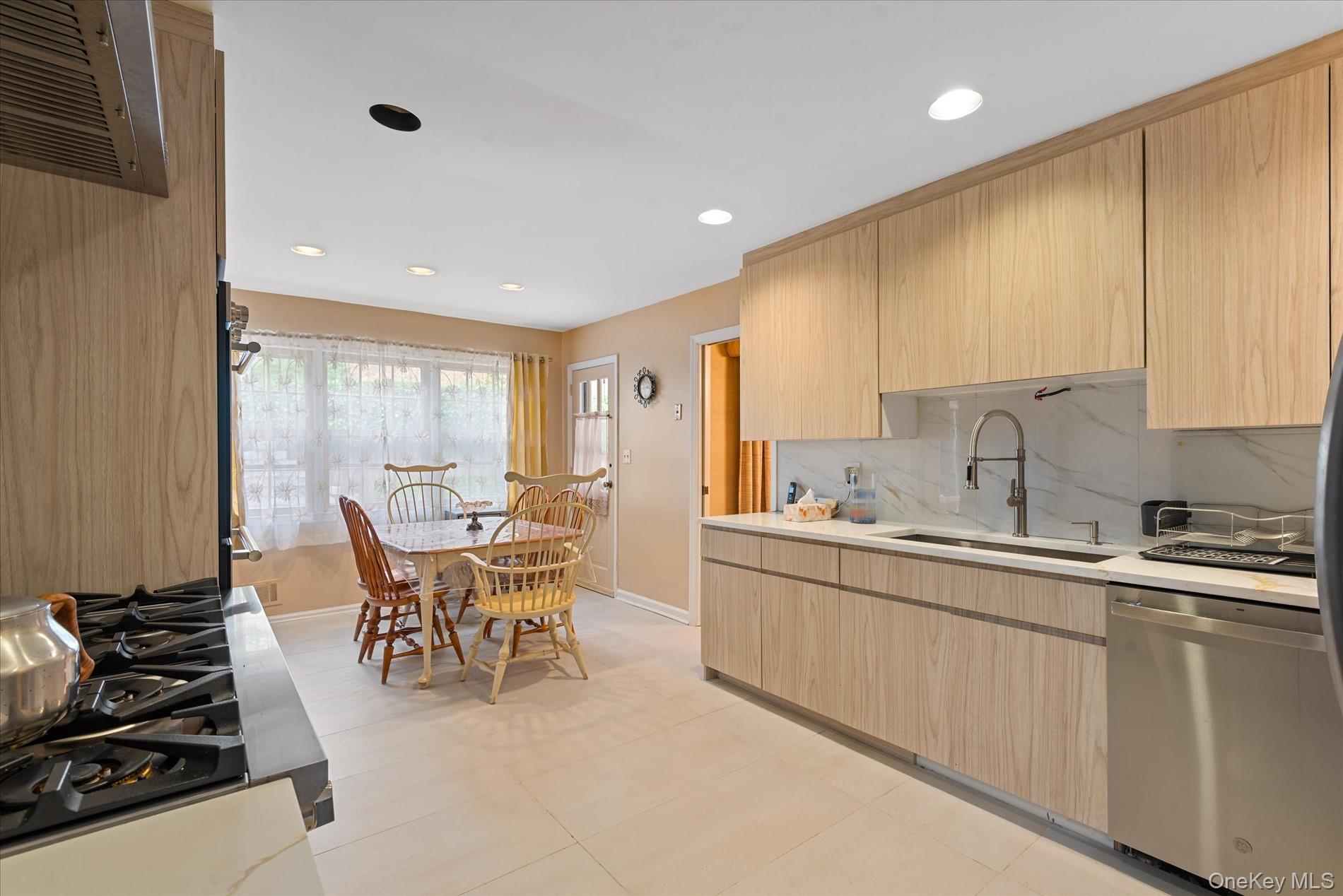 #12 photo, 8 Pine Drive, ナッソー郡 Great Neck , NY 11021