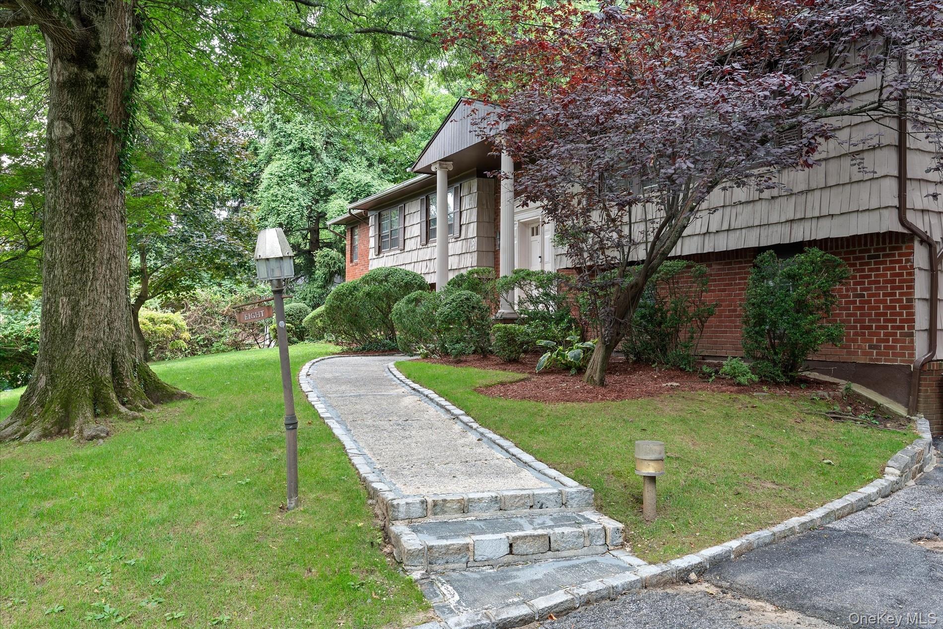 #2 photo, 8 Pine Drive, ナッソー郡 Great Neck , NY 11021