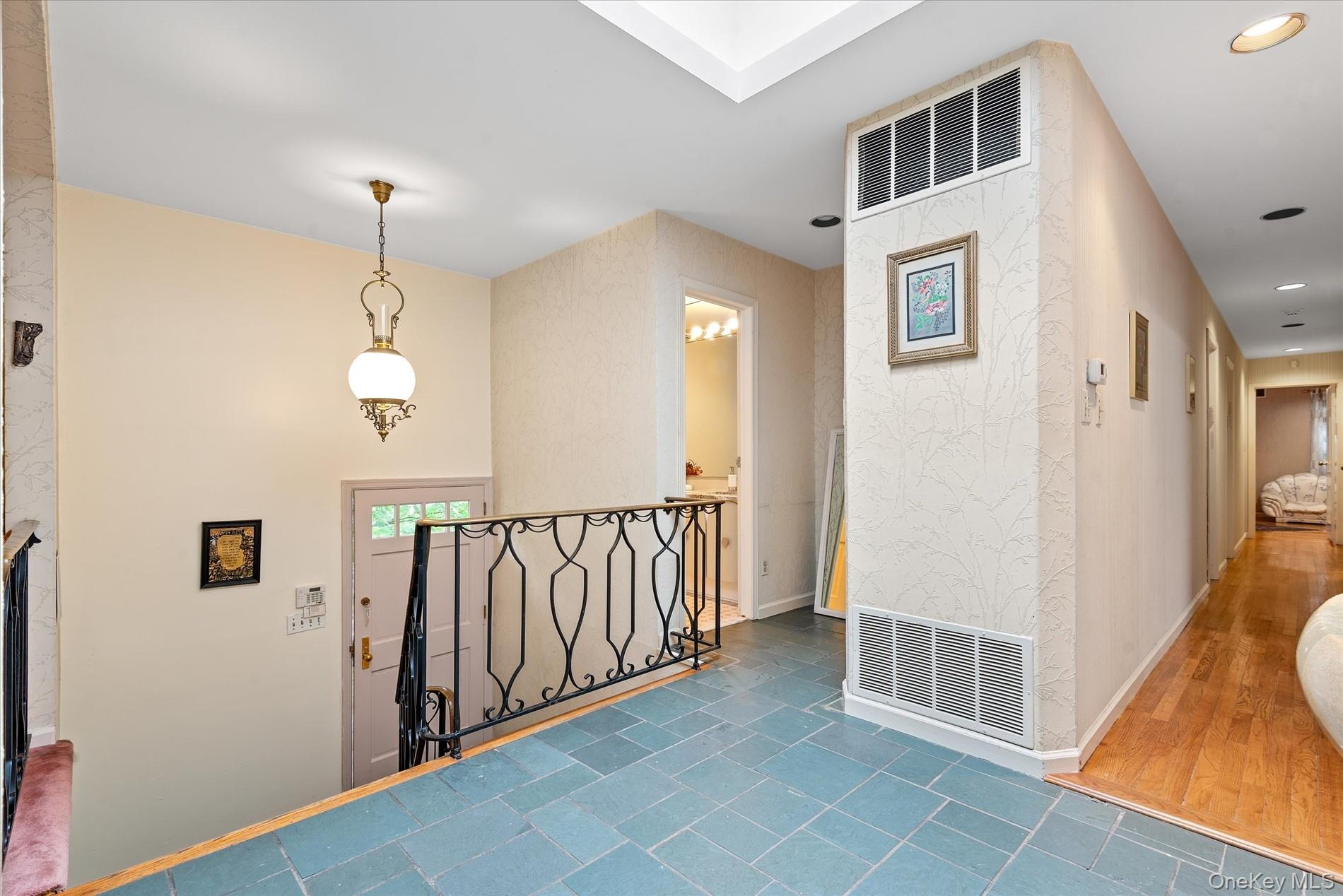 #4 photo, 8 Pine Drive, ナッソー郡 Great Neck , NY 11021