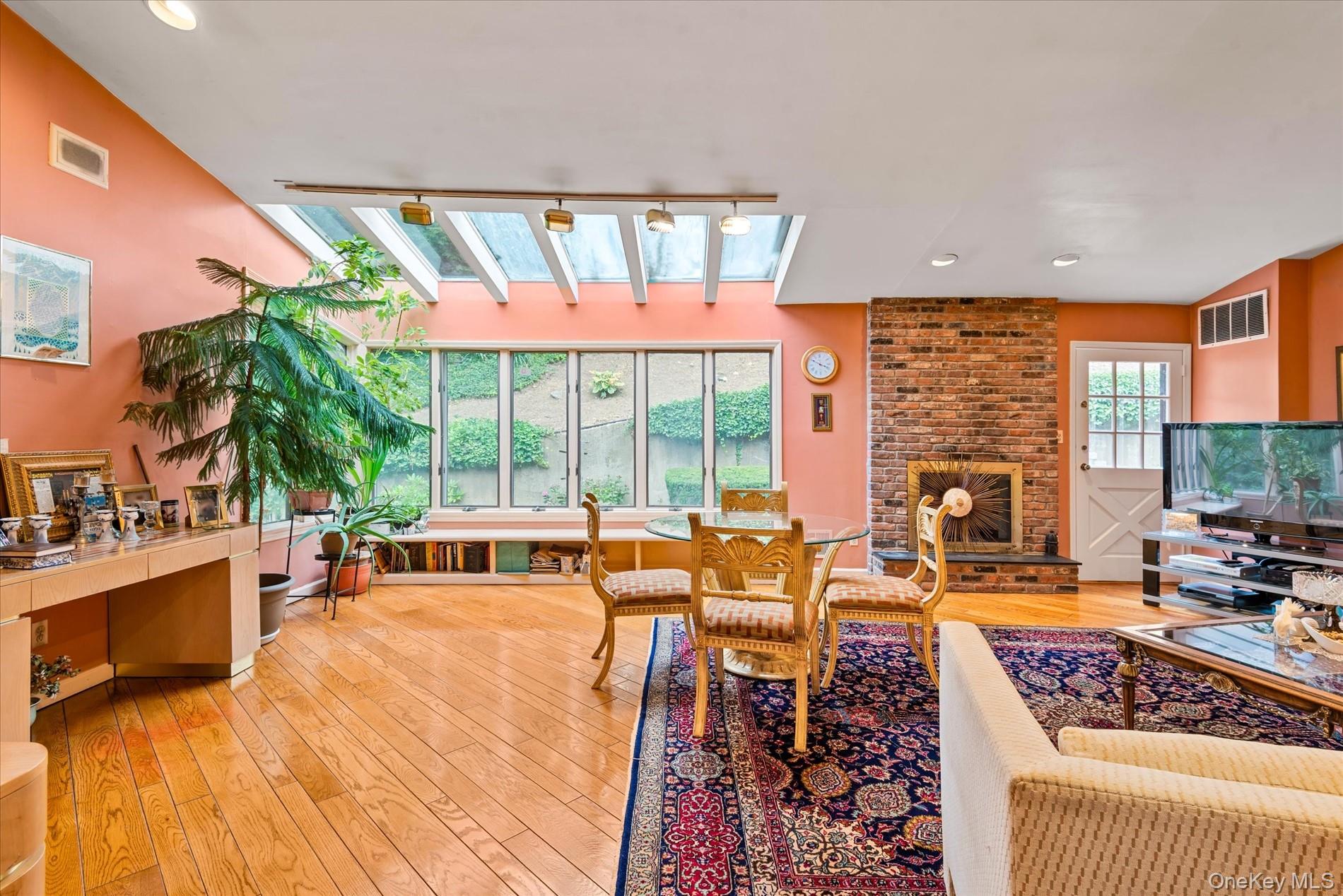 #9 photo, 8 Pine Drive, ナッソー郡 Great Neck , NY 11021