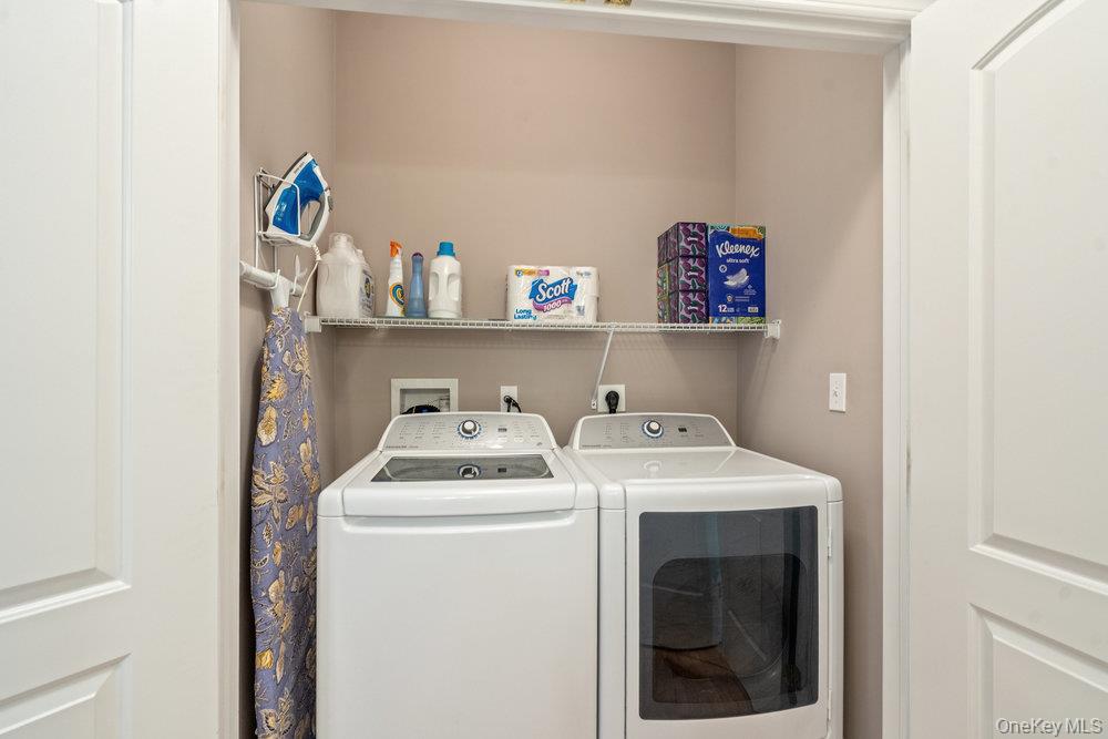 #17 photo, 162 Halley Drive, サフォーク郡 Blue Point , NY 11715