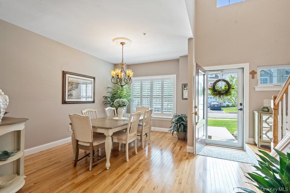 #4 photo, 162 Halley Drive, サフォーク郡 Blue Point , NY 11715