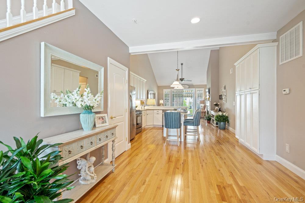 #5 photo, 162 Halley Drive, サフォーク郡 Blue Point , NY 11715