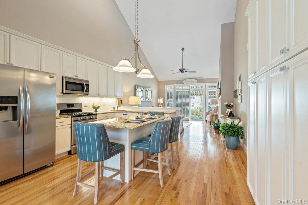 #8 photo, 162 Halley Drive, サフォーク郡 Blue Point , NY 11715