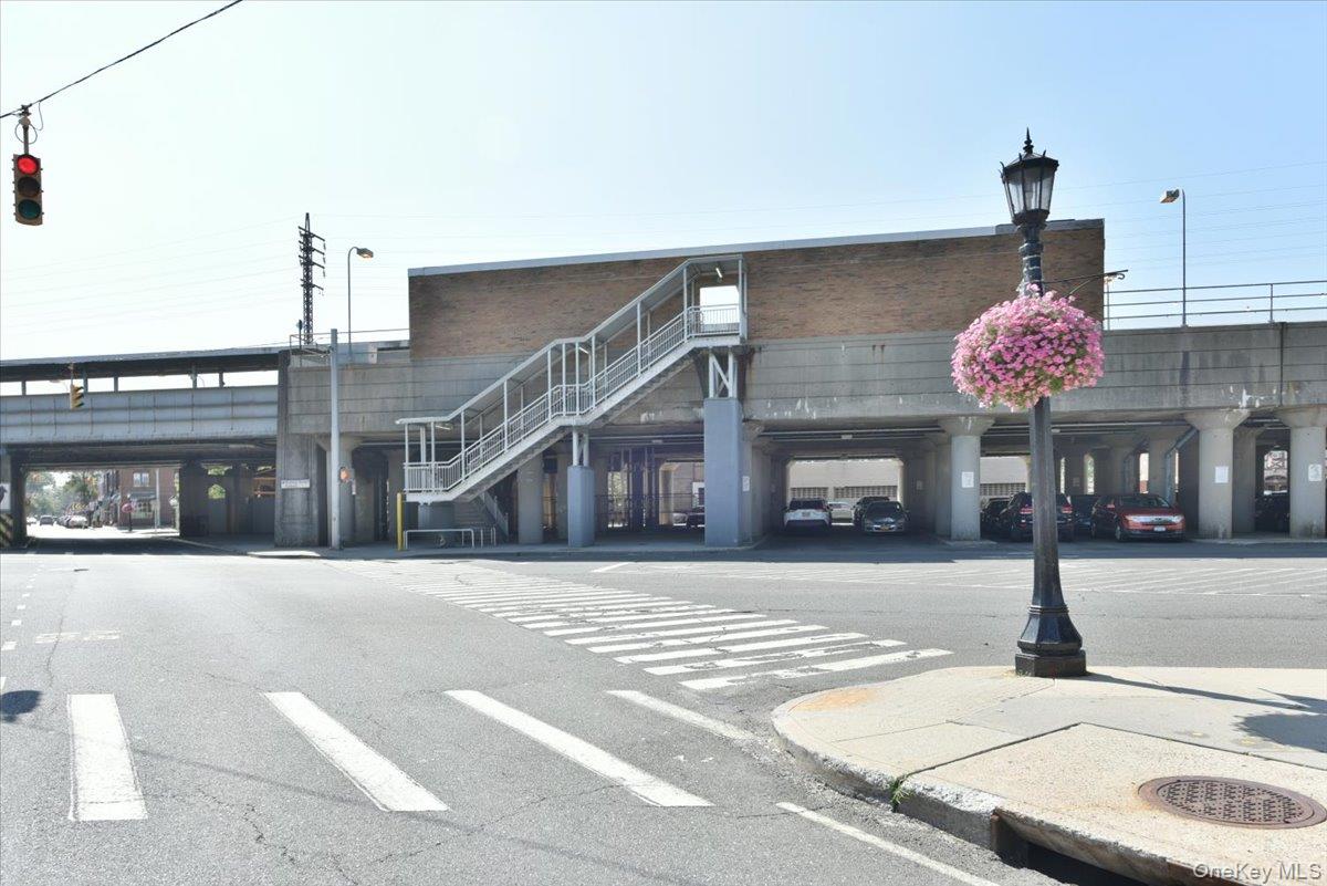 #10 photo, 91 Tulip Avenue, ナッソー郡 Floral Park , NY 11001