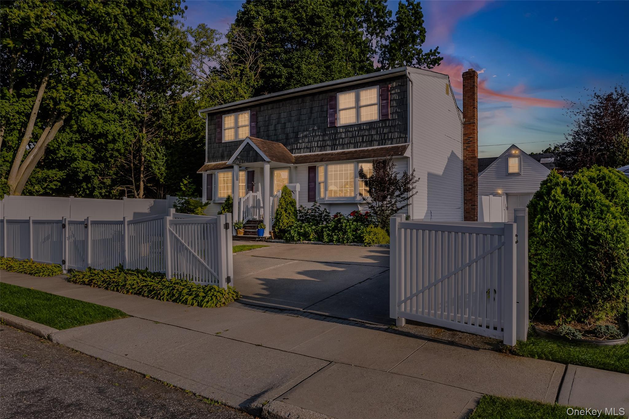 #1 photo, 17 Woodcrest Road, Hicksville , NY 11801