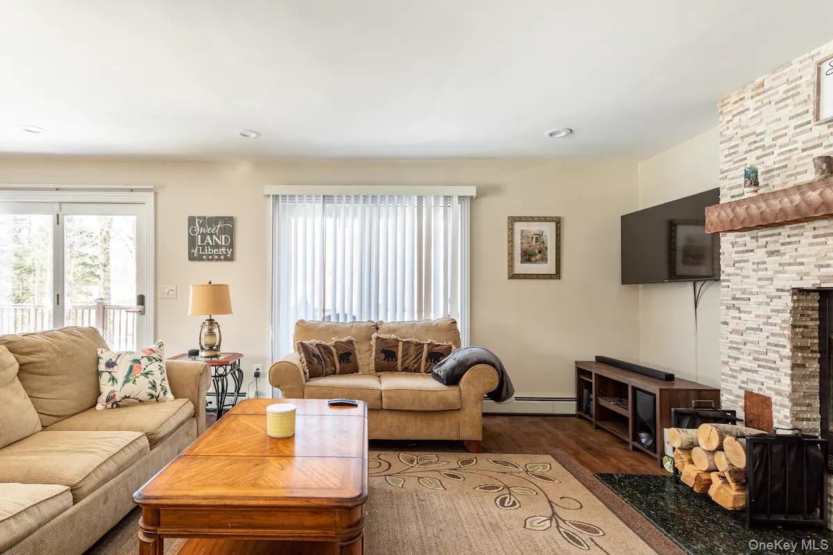 #5 photo, 33 Mahogany Lane, Liberty , NY 12754